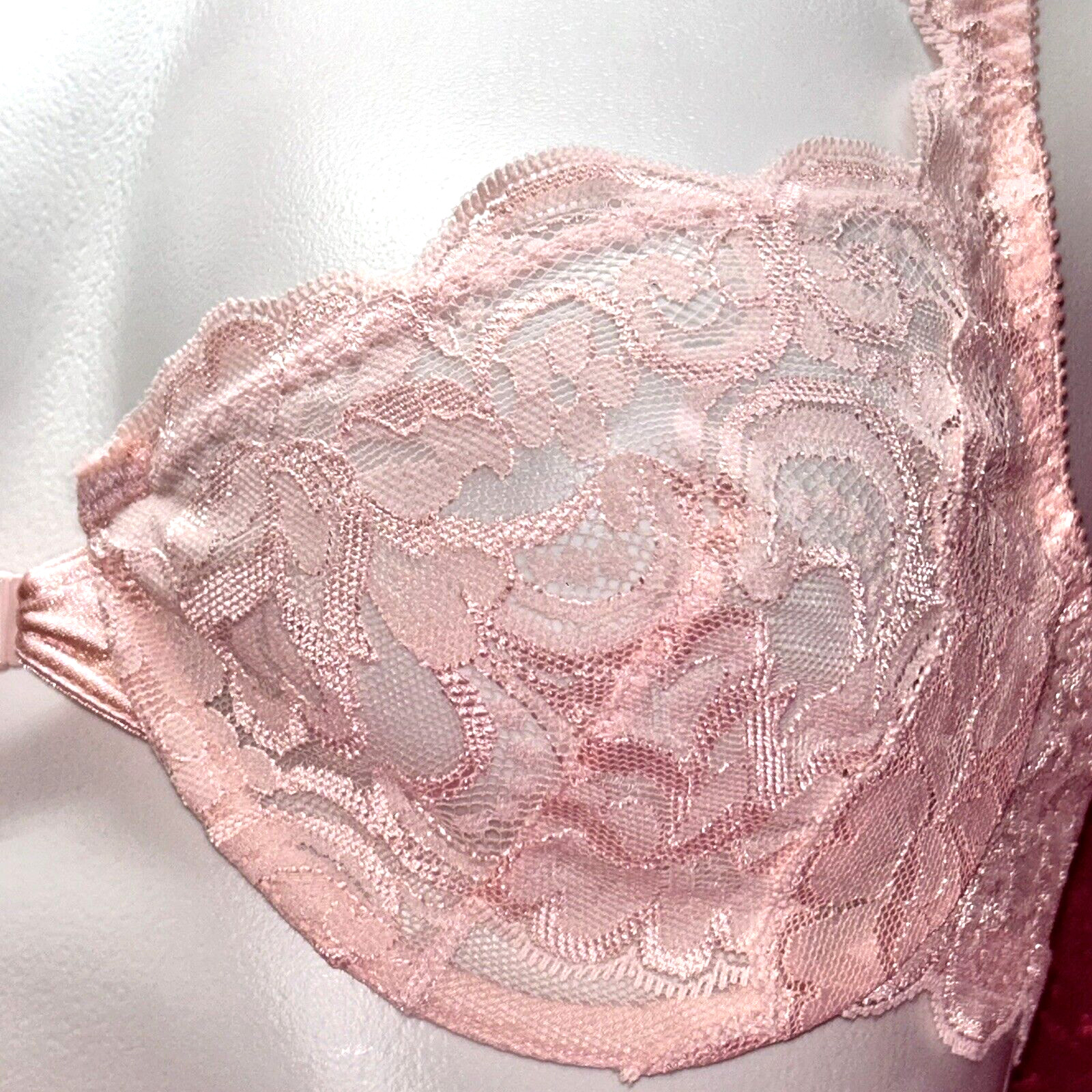 VTG Vintage Victoria’s Secret Gold Label NWOT Bra Pink Satin Lace size 36B