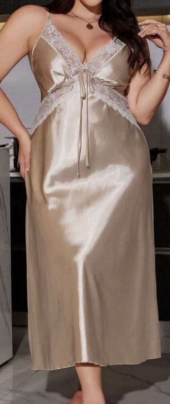 Champagne Satin w Lace Detail Exquisite Silky Long Nightdress Nightgown NEW 5XL