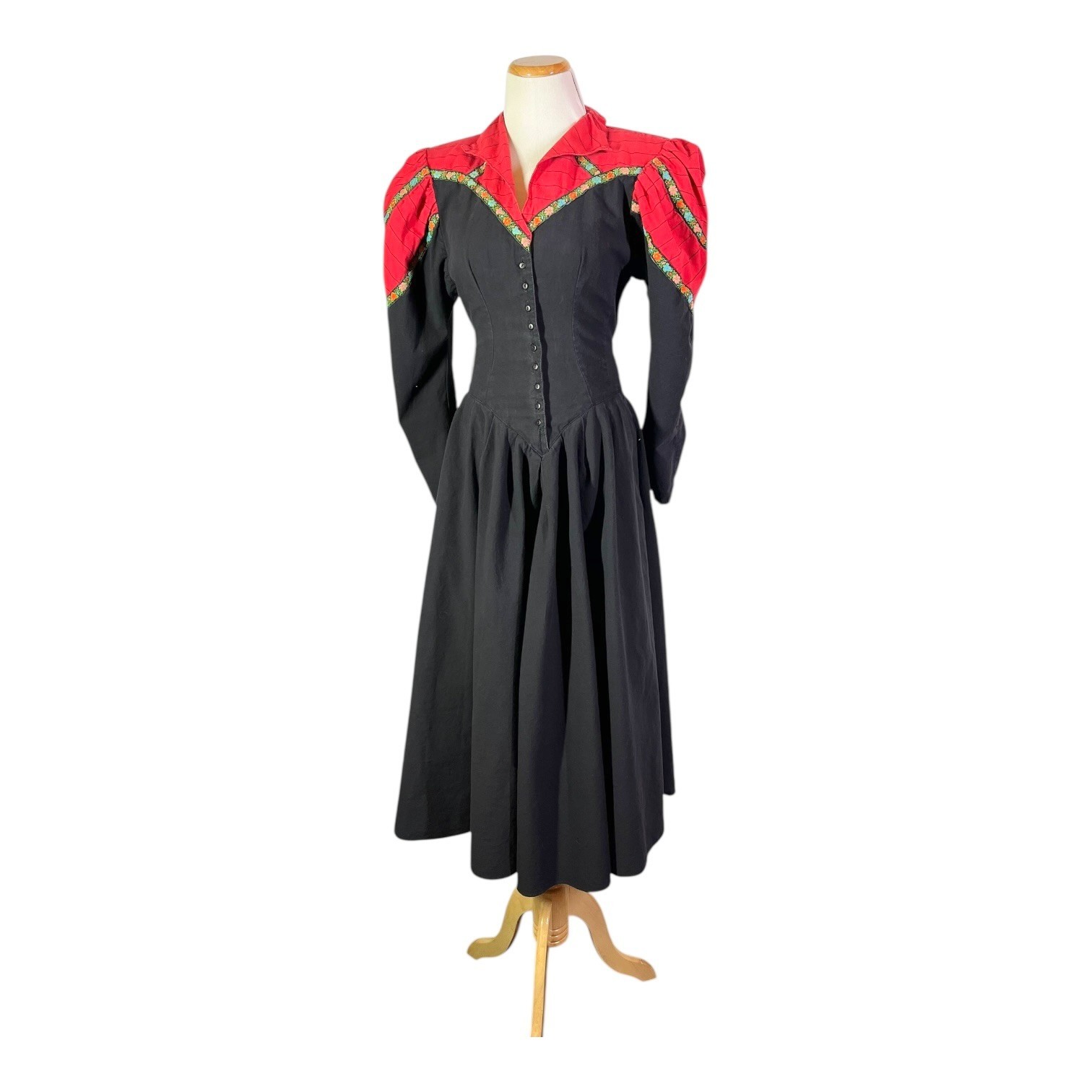 Vintage 1980s MENU Size 8 Western Style Dress V-Waist Puffed Sleeves *Flaw