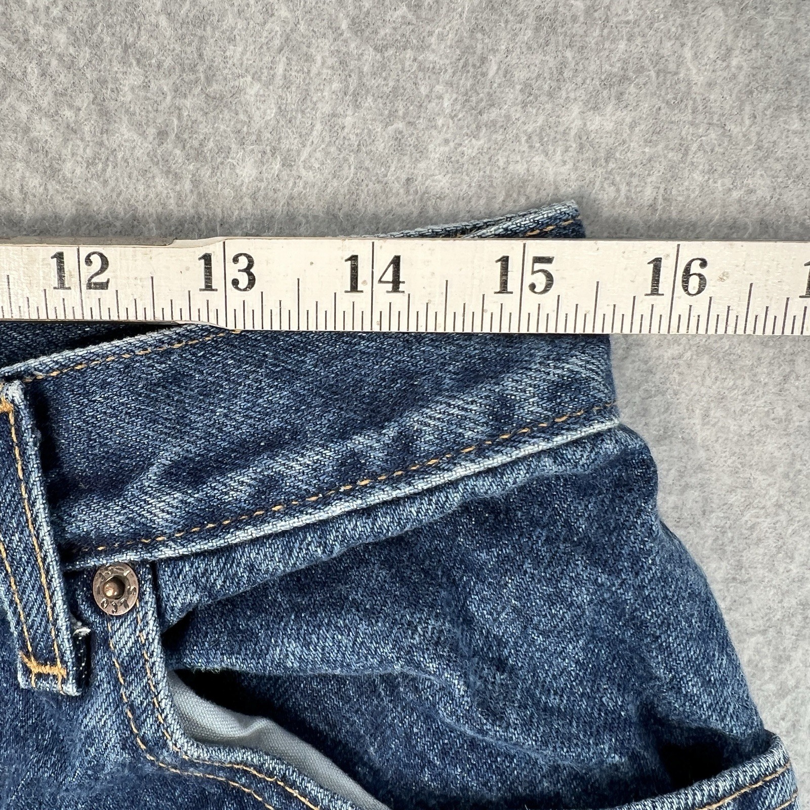 VTG Levi’s 550 mom Jeans Womens 31×28.5 (14) Blue USA Relaxed Fit Tapered Denim