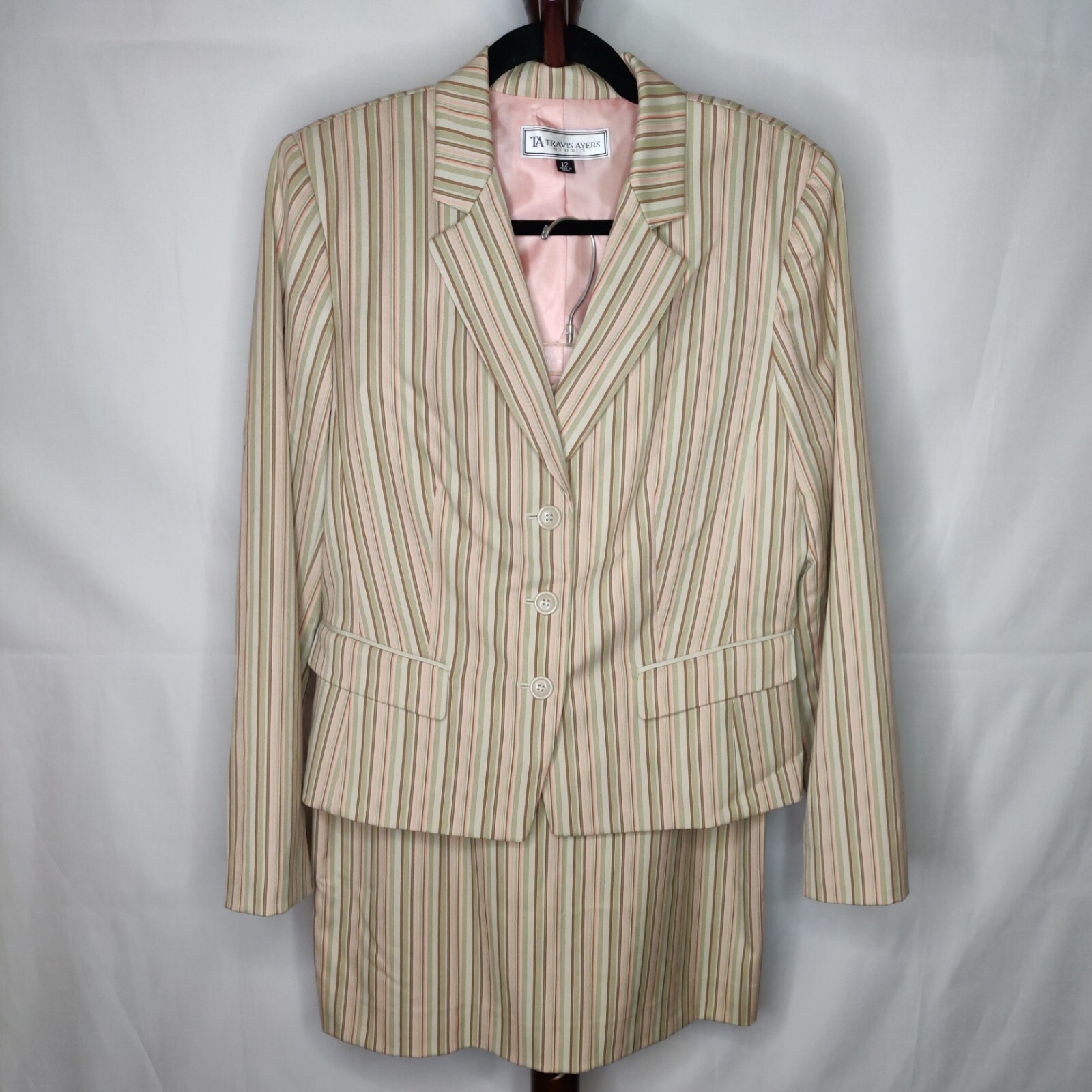 Travis Ayers Vintage women’s 12 blazer & skirt set NWT (see below) $200 RET.