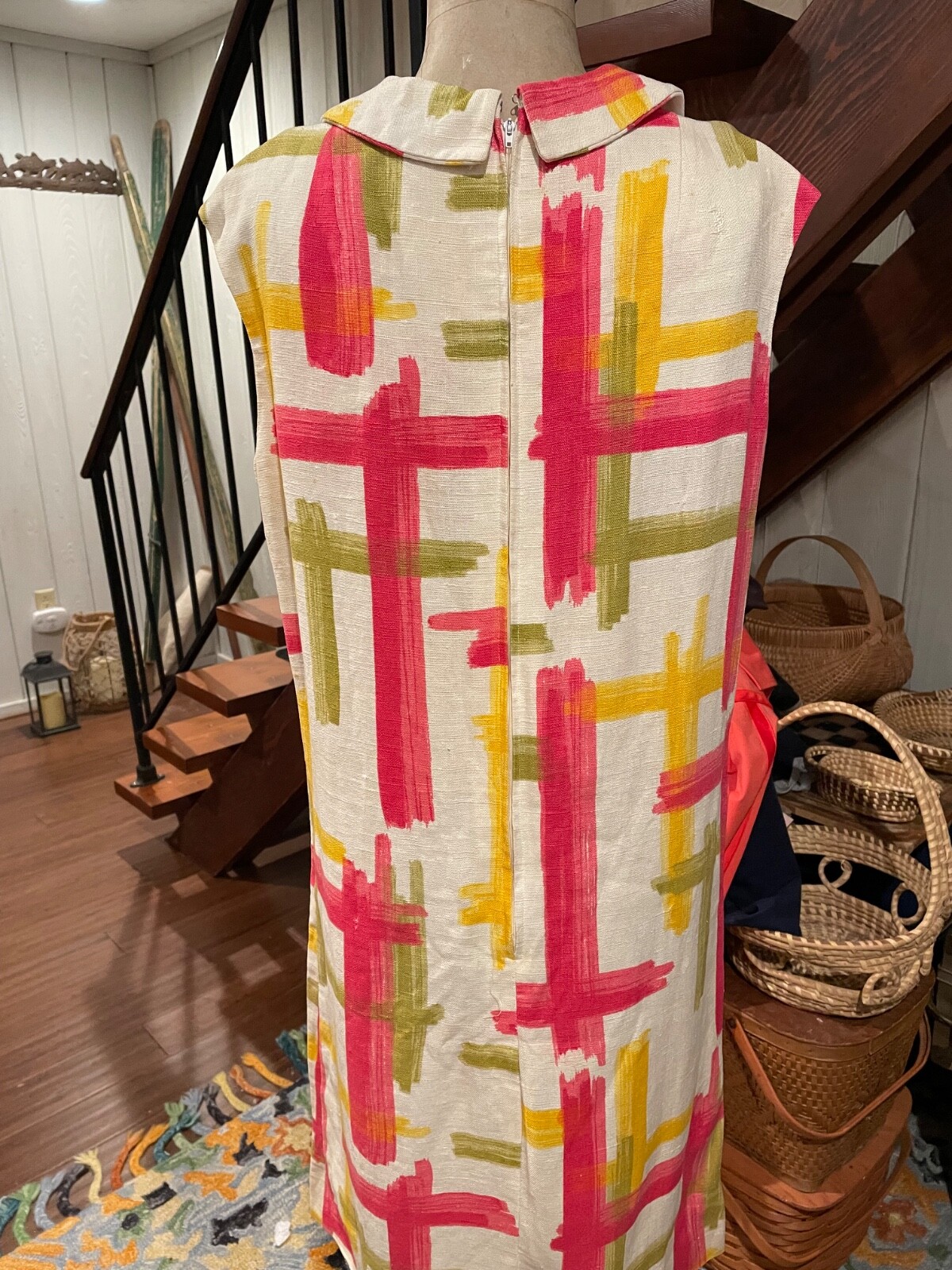 Vintage McMULLEN LINEN SHIFT DRESS ABSTRACT PATTERN WONDERFUL 1970s VIBE