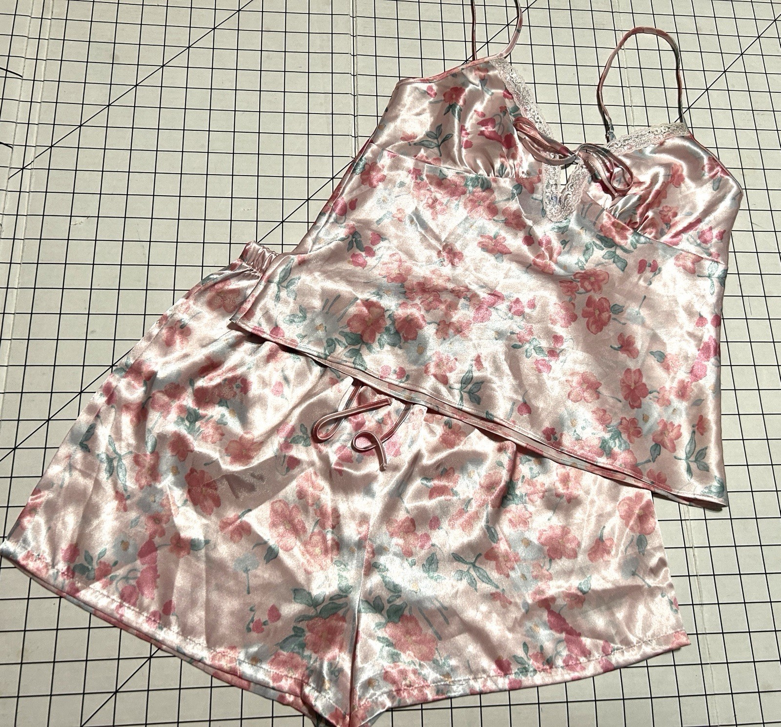 Vtg Silky LACE FLOWERS BY WARNER’S Pink Pajama Set Camisole Bottoms Nylon Sz M