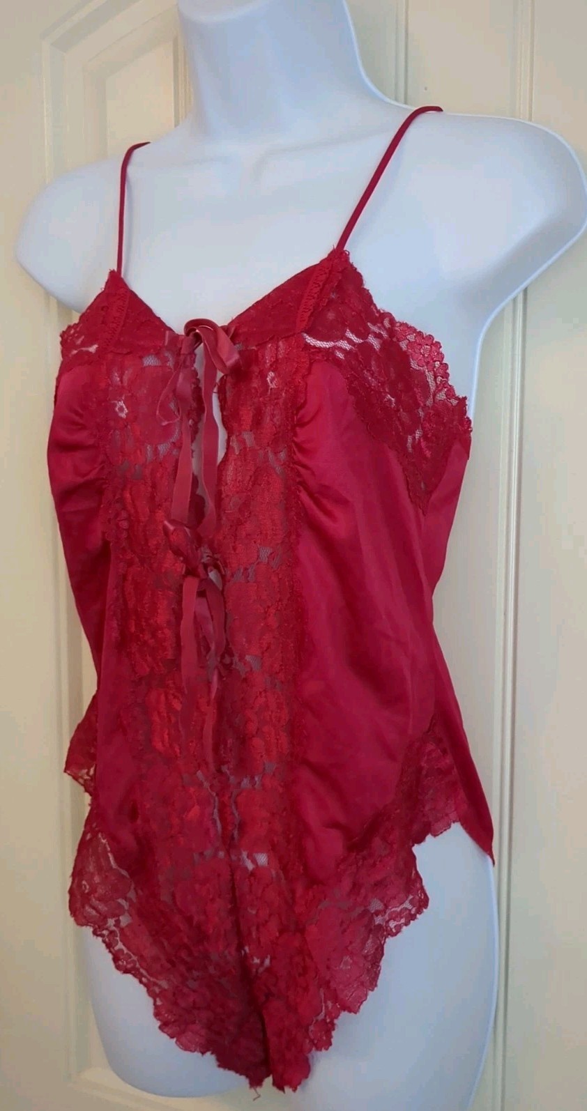 VTG ALANA GALE TEDDY BODYSUIT PLAYSUIT ROMPER PLUNGE HIGH LEG LACE NYLON RED MED