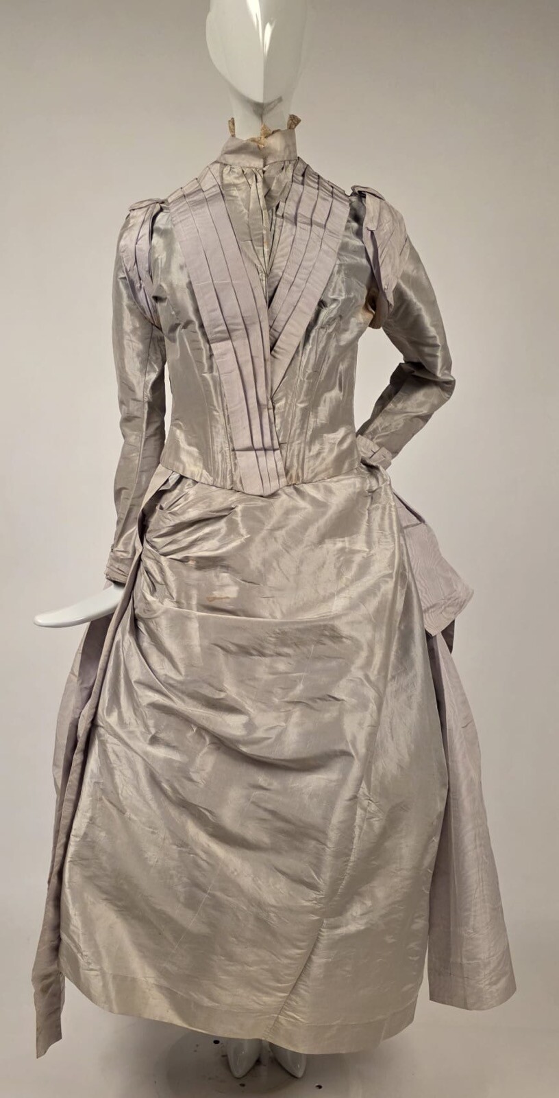 VICTORIAN 1880’S SILK TAFFETA BUSTLE DRESS W BUILT IN BUSTLE CAGE + SILK SASH