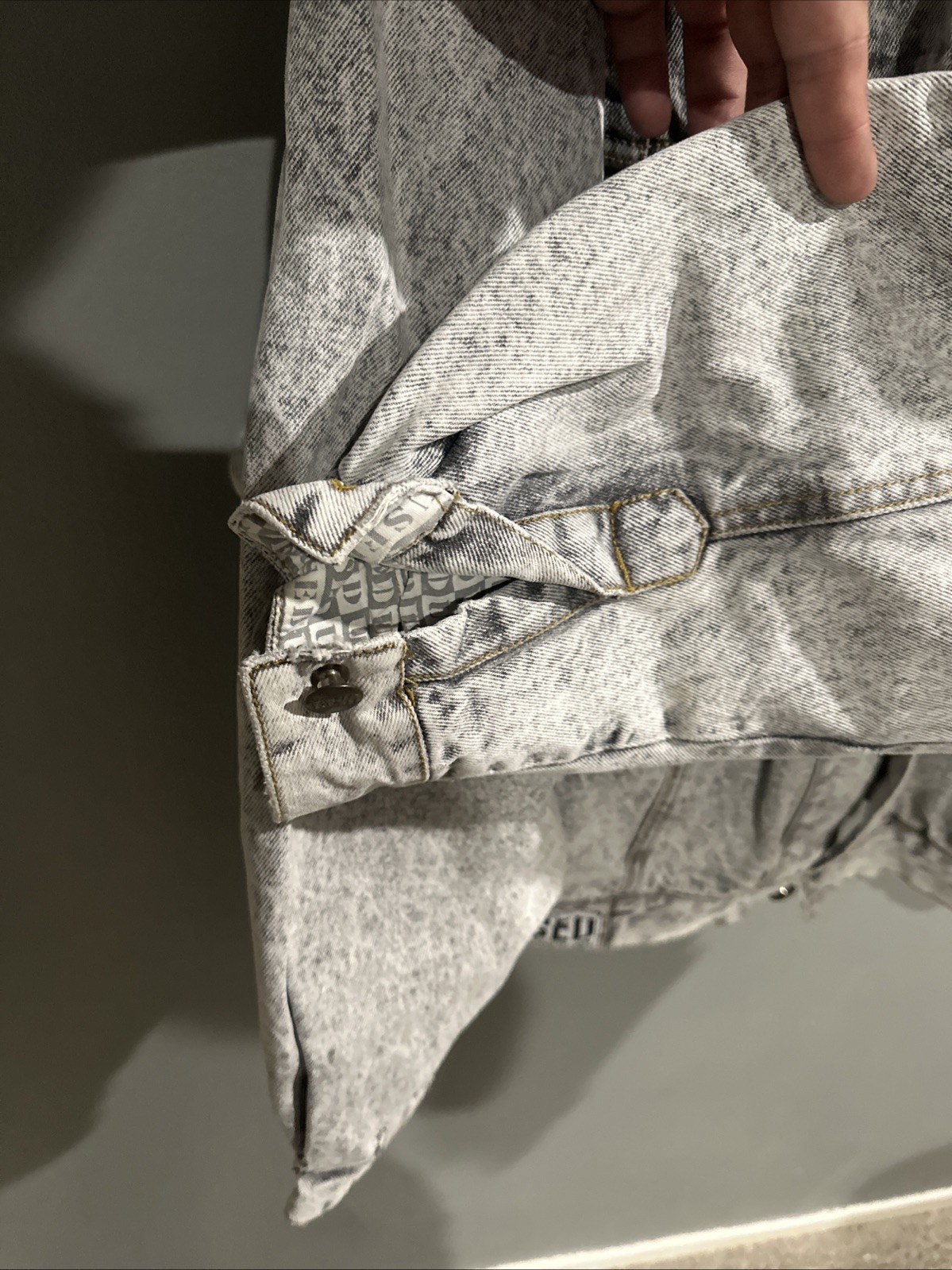 Vintage 80s Get Used By Ellie White Acid Washed Denim Jacket Size Medium