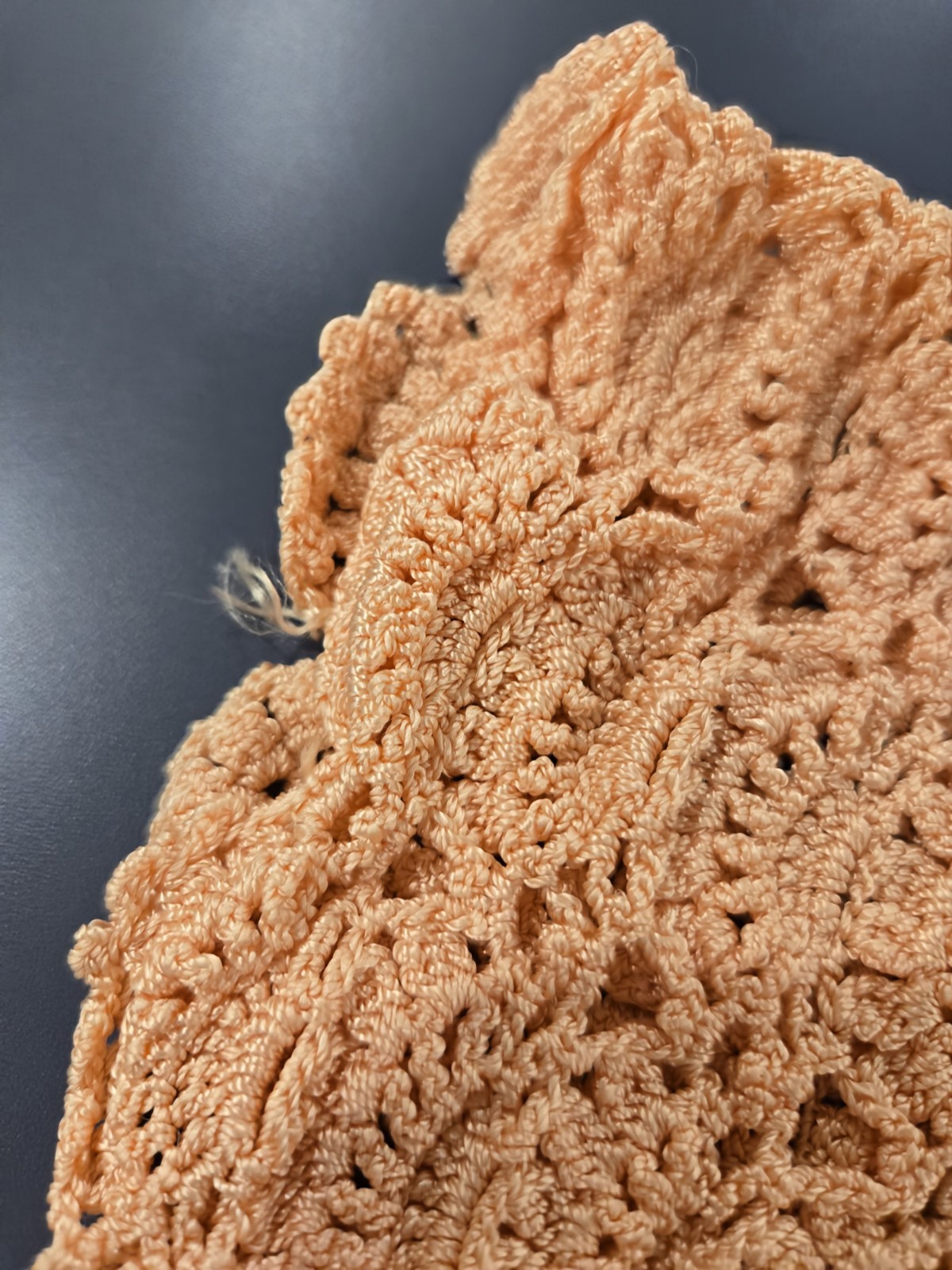 70s VTG Hand Crocheted Rayon Blouse Peach Pink Top Sm Classic square collar