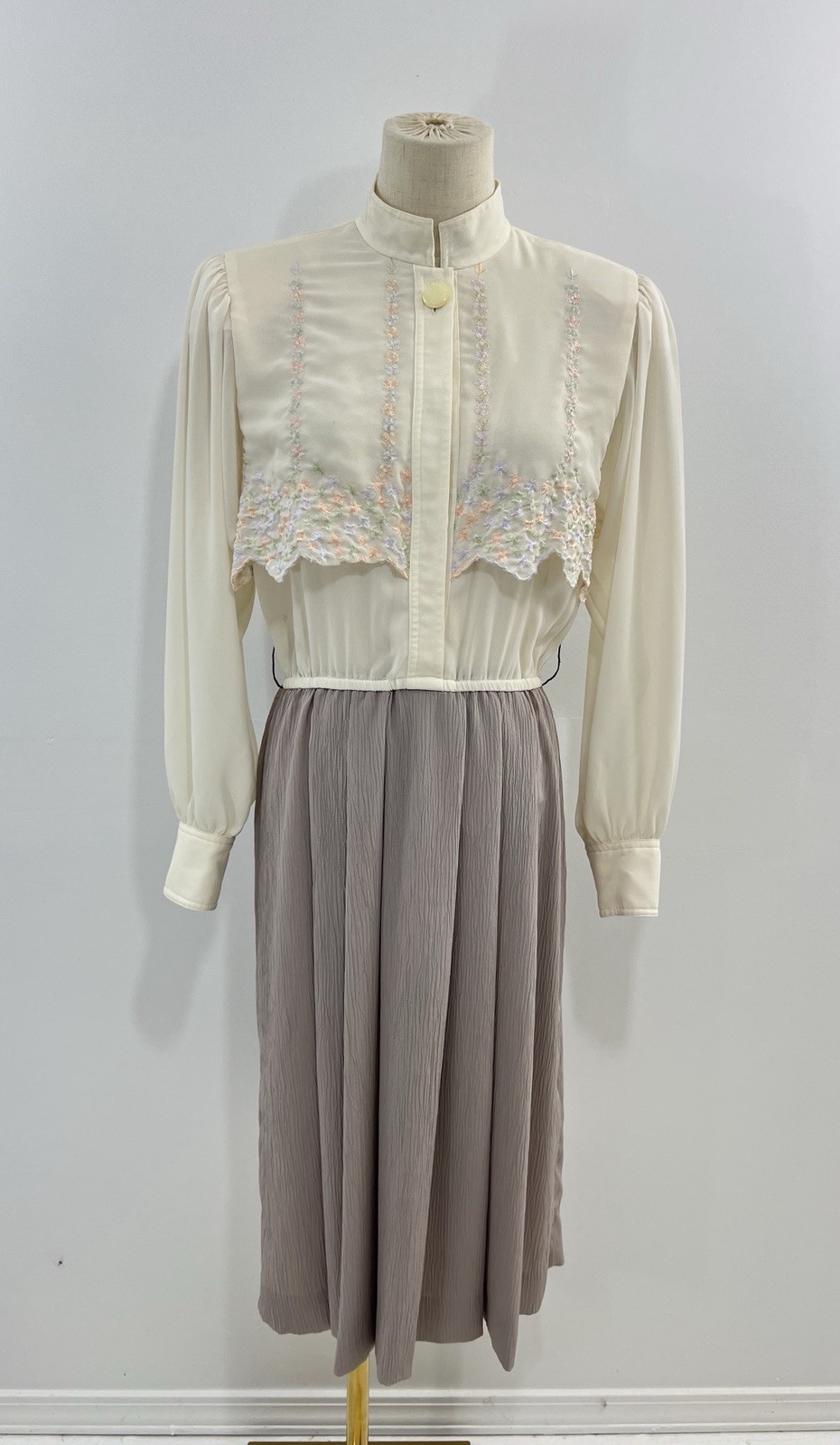 VTG Leslie Fay Dress 80s Secretary Ivory Floral Embroidery 12 Geek Librarian
