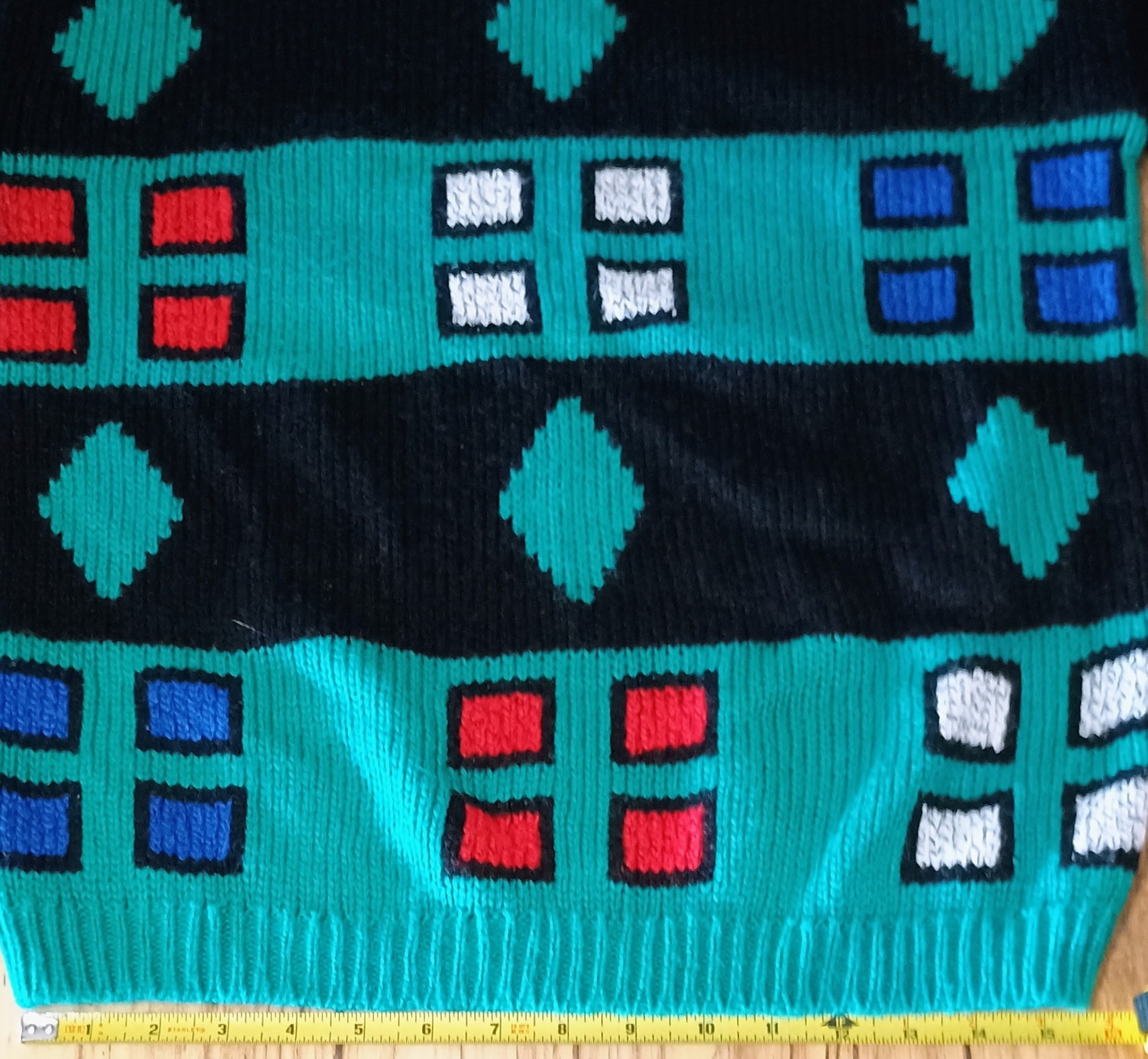 vintage 1980s–1990s geometric knit pullover sweater 16th Street Size M