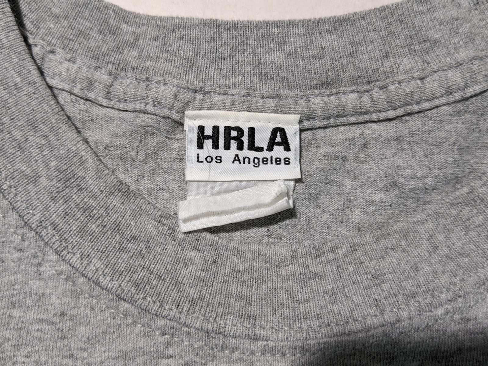 Vintage HRLA Los Angeles short sleeved FAO SCHWARZ Fifth Avenue gray TShirt
