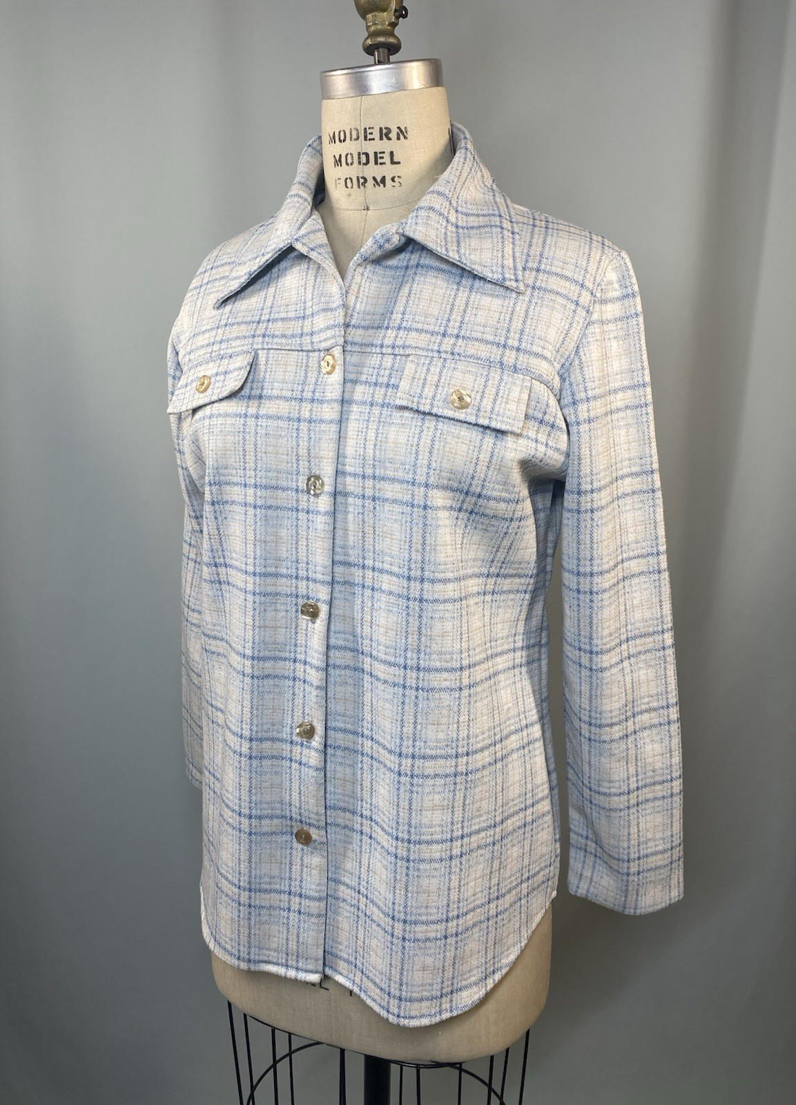 Vintage Women’s Blouse Top SIZE LARGE 16 blue plaid classic 70s 60s knit
