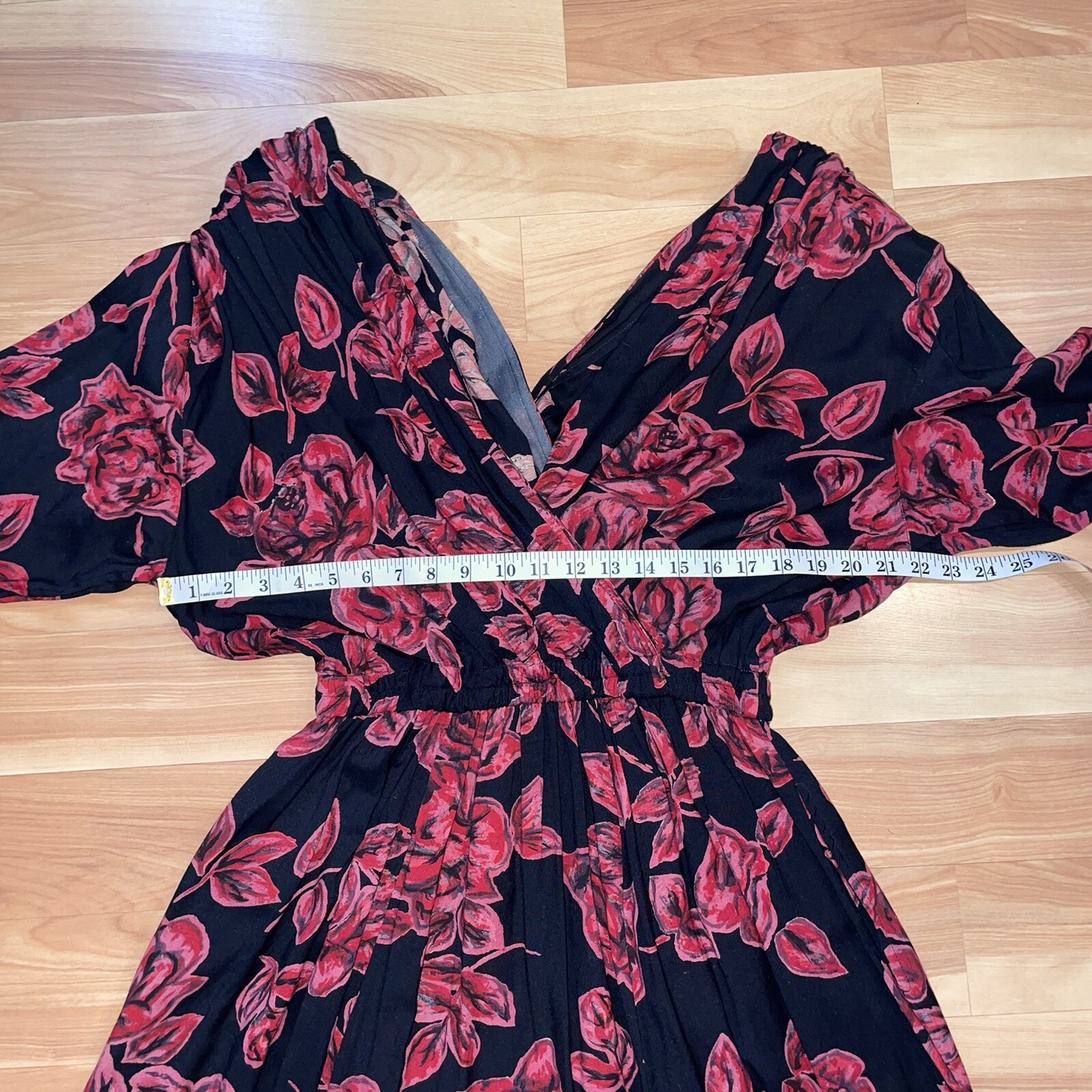Vintage 80s V Neck Red/Black Floral Dress Size S/M Dark Romantic Whimsigoth Boho