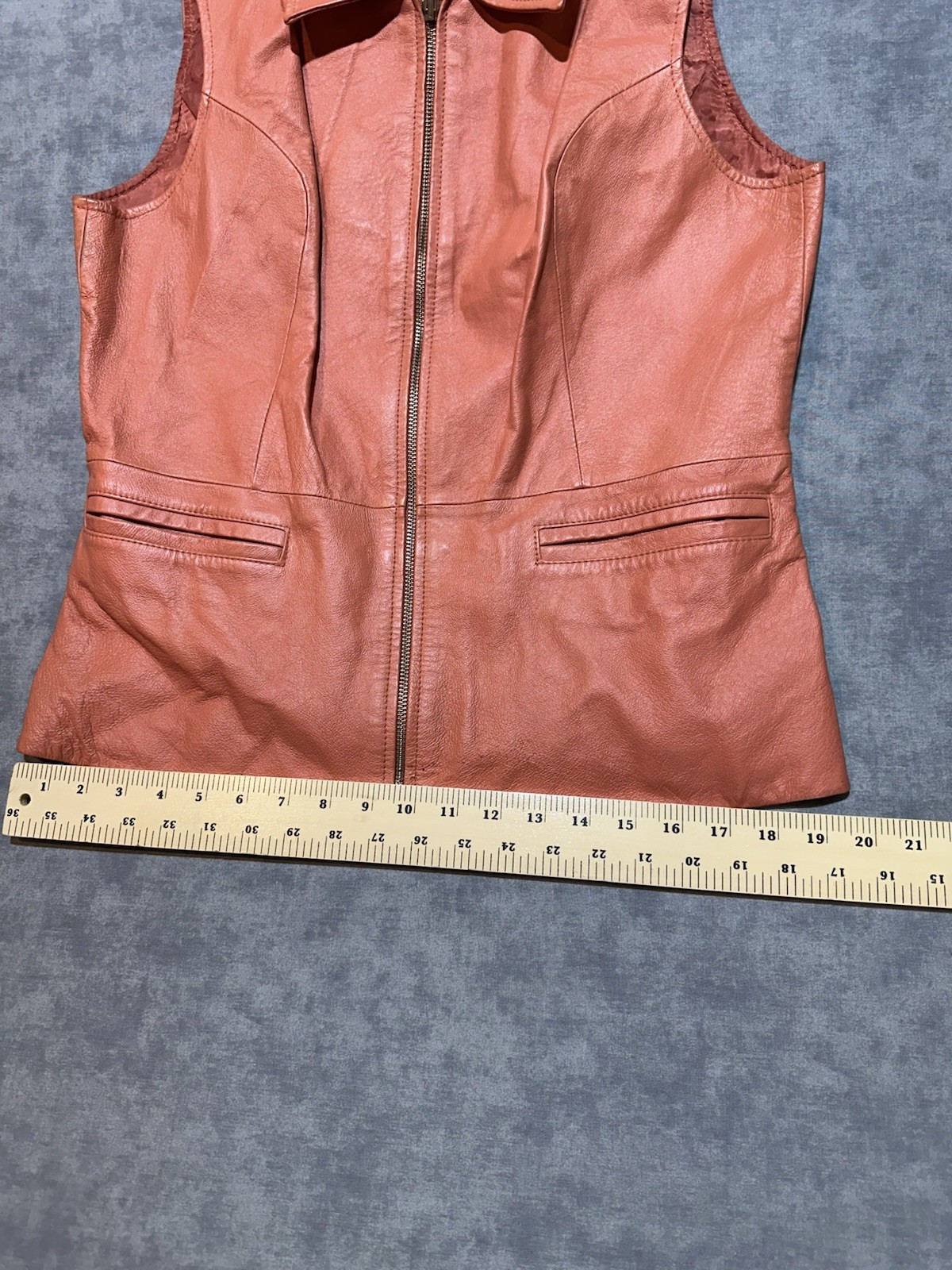 Metro Style Salmon Vintage 90s Collared Sleeveless Leather Vest Size 12 [39]