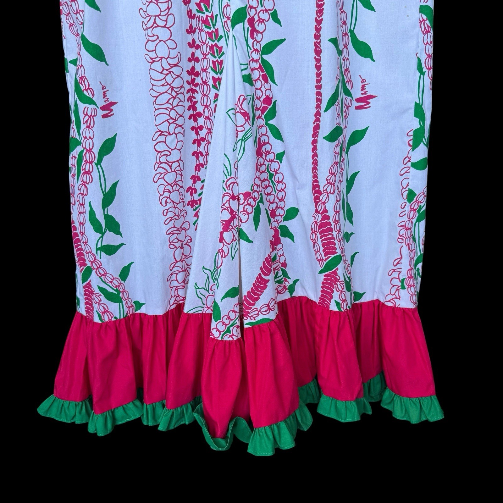 Vintage Mamo Hawaii muumuu dress fits size 8-10 Ruffle Na Lei Print