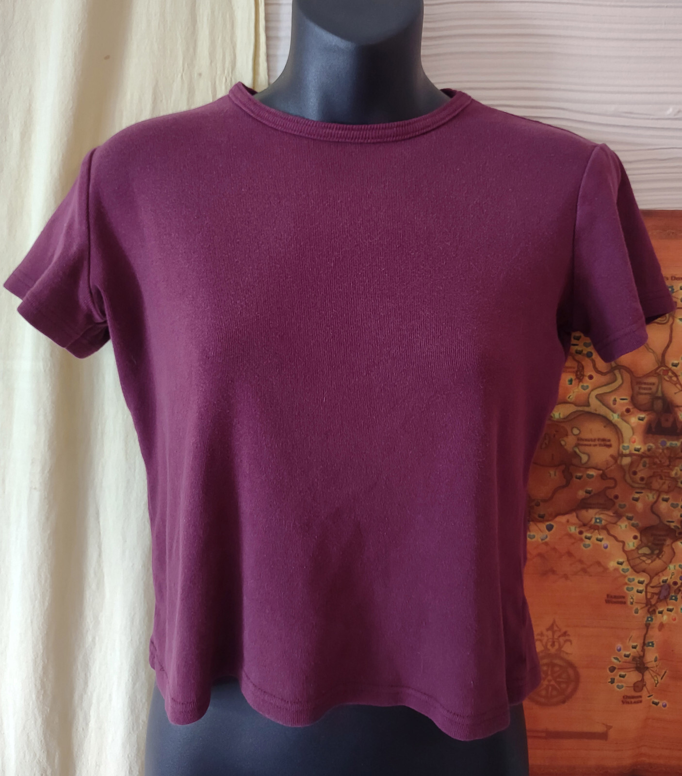 Authentic Vintage 1990s Burgundy Red Thick Cotton T-Shirt Size S Rue 21 Brand