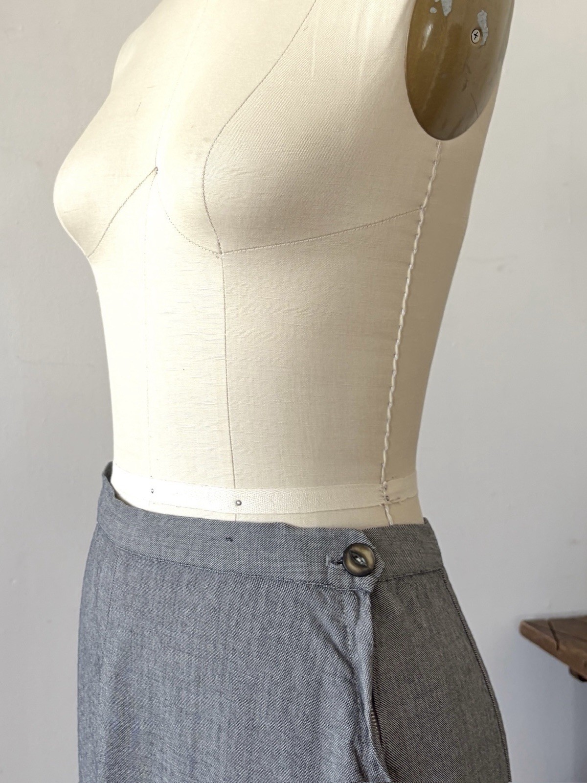 1940s 50s Grey Micro Herringbone Twill A-Line Midi Skirt Rayon Metal Side Zip S