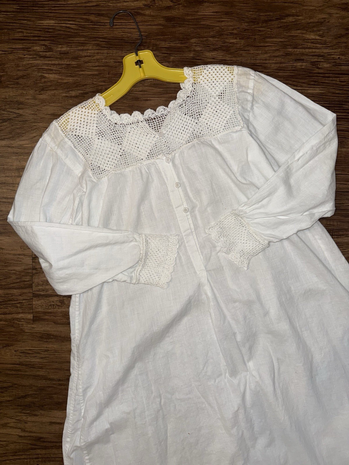Antique 1900s Edwardian White Cotton Nightgown Hand Crochet Lace Yoke Cuffs
