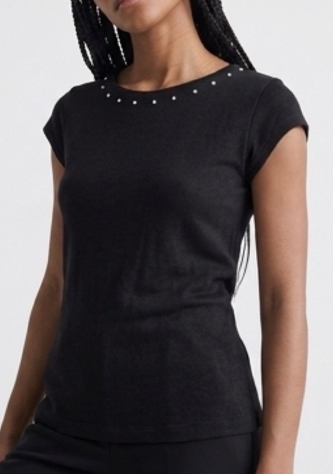 Cue Womens M Black pullover t-shirt