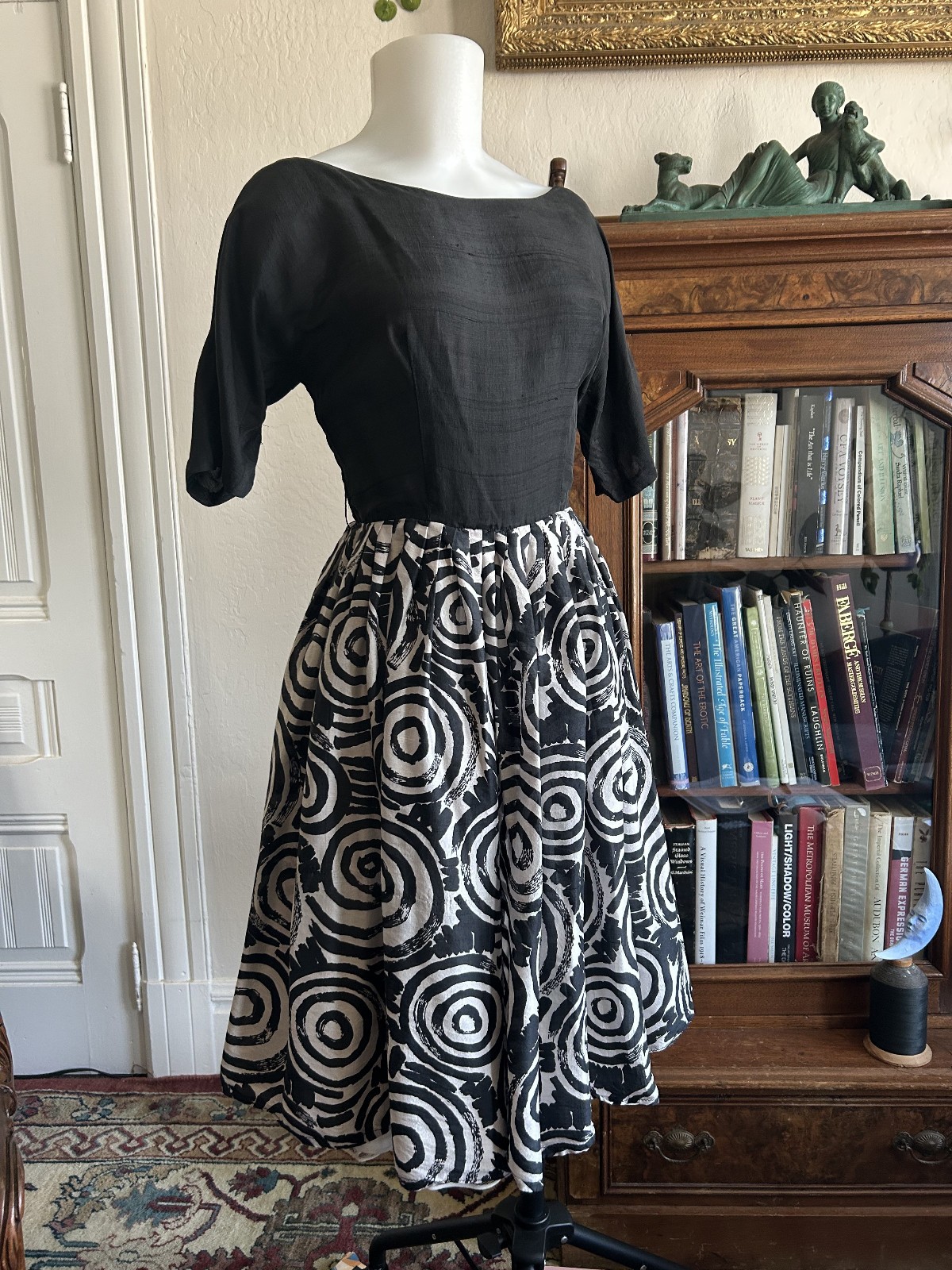Vintage 1950s 100% Raw Silk Black & White Tea Dress-Boat Neck Fit Flare 27W Sm