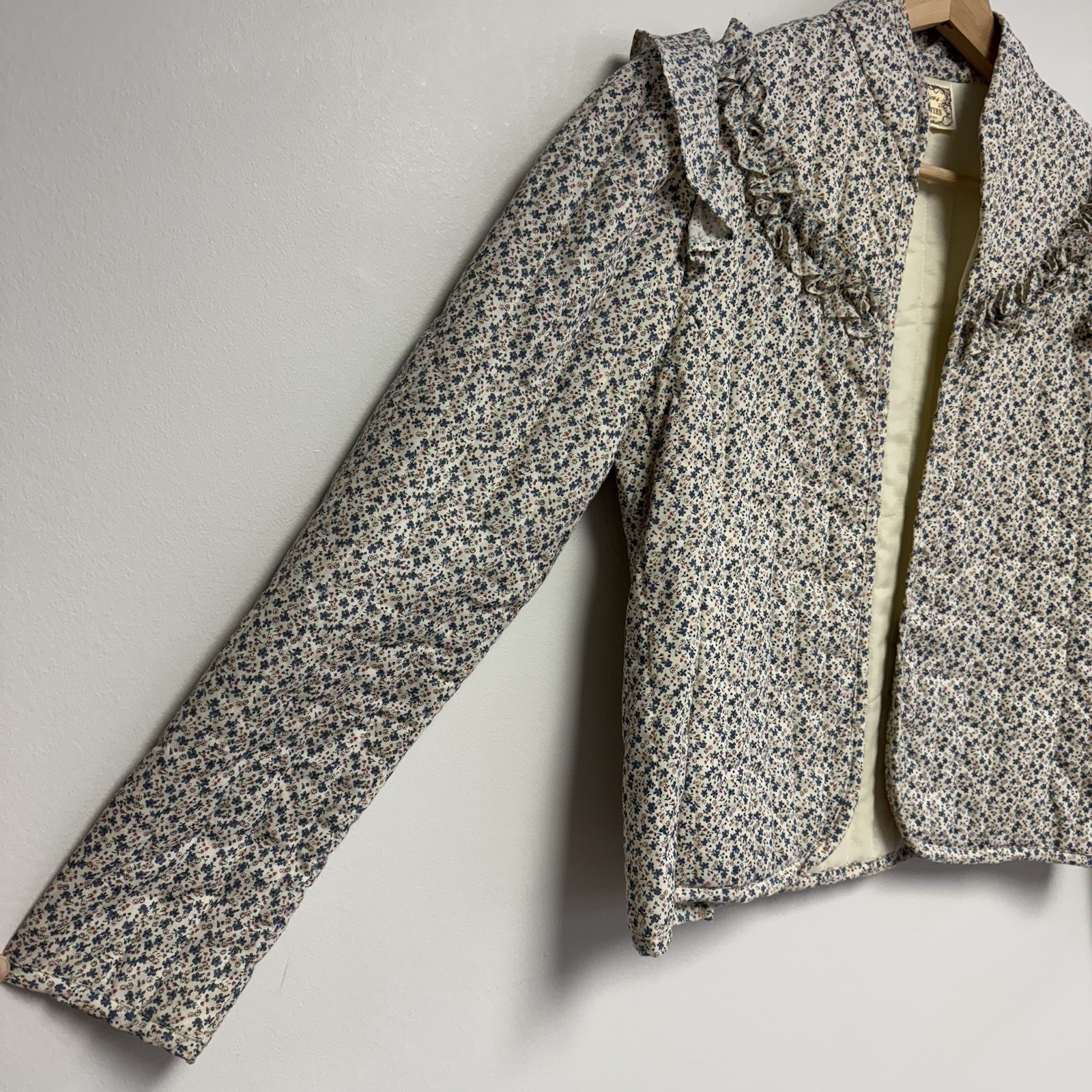 VTG 70s Jessica’s Gunnies Gunne Sax Ivory Floral Ruffle Quilted Jacket Top