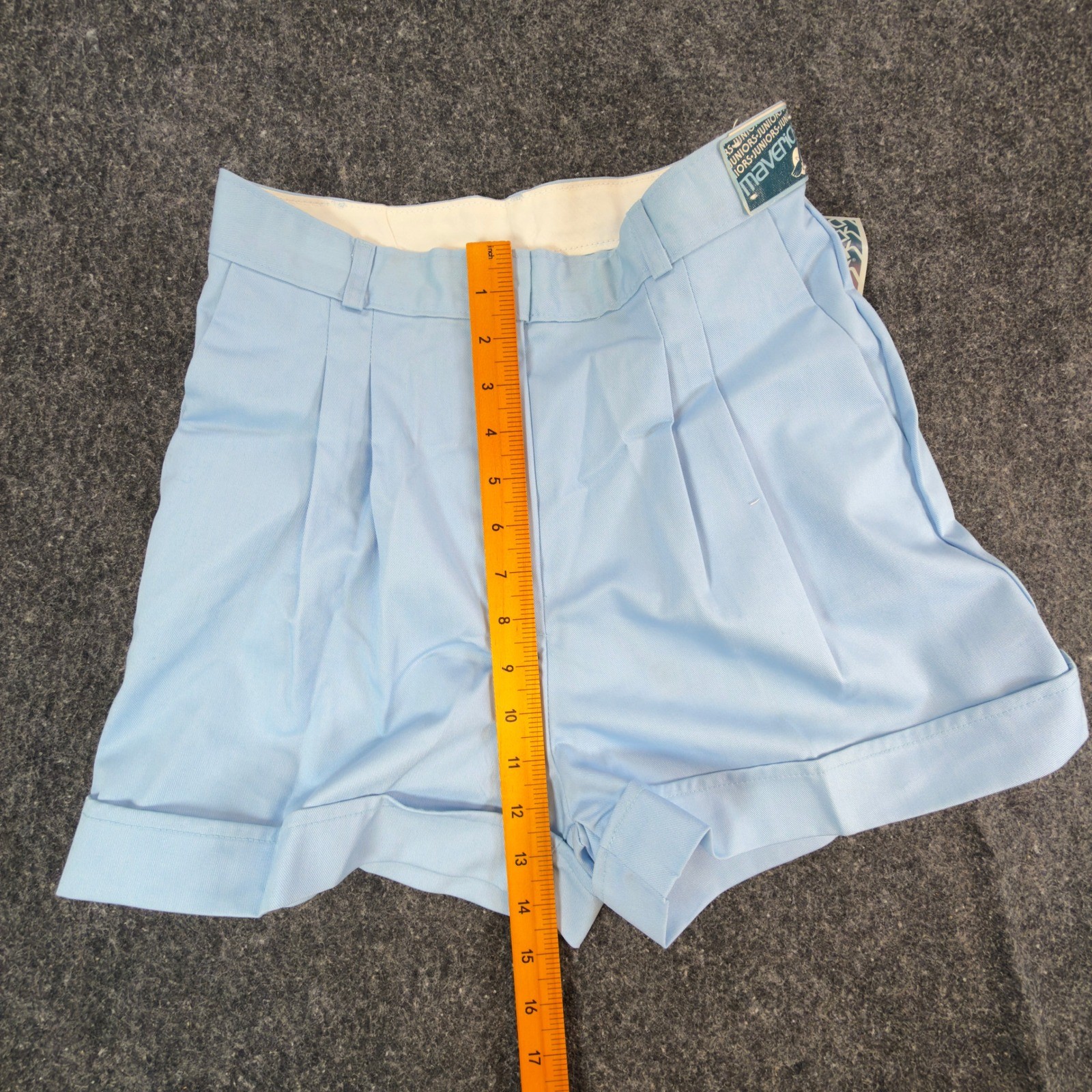 Maverick Juniors 9 Powder Blue Vintage Pleated Cuffed Shorts NOS