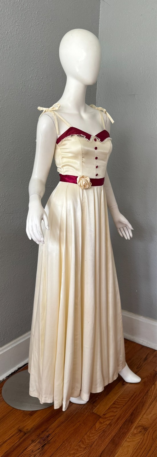 Vintage 40s Satin Ivory Full Sweep Formal Wedding Gown Dress XXS