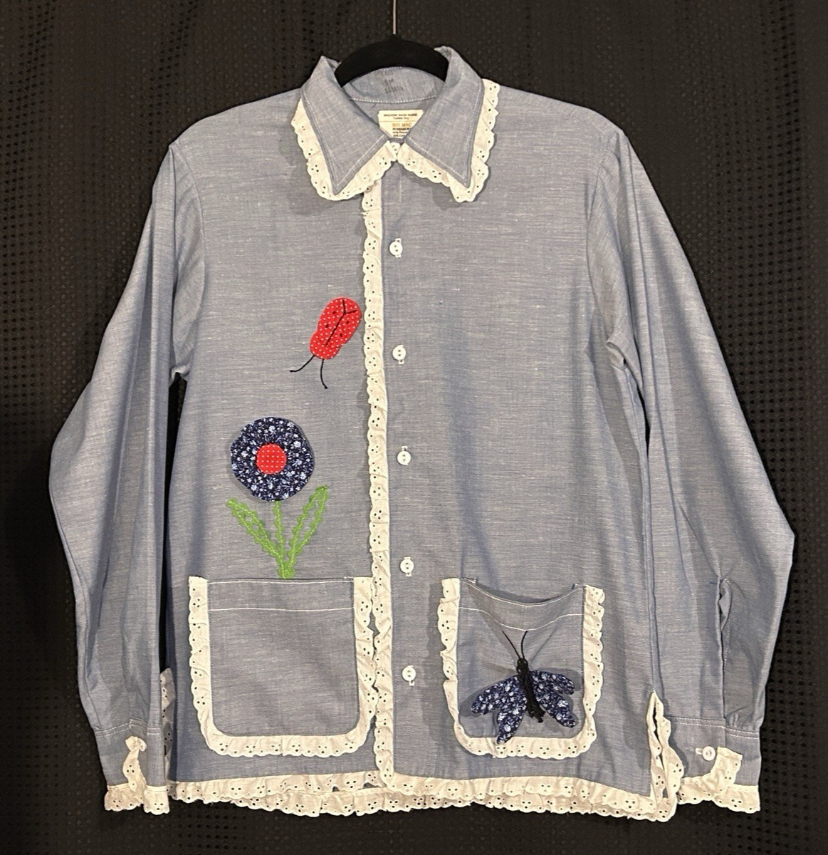 Vintage JC Penny Big Mac 70’s Appliques Blue Chambray Shirt White Eyelet Trim