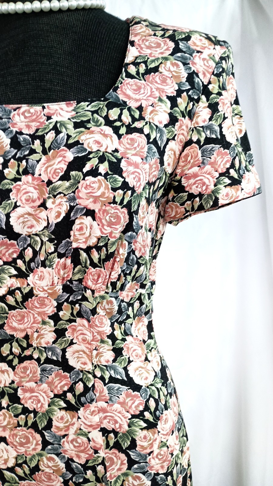 Vintage 90s Pink Rose Print Romantic Style Short Sleeve Rayon Midi Dress Size 9