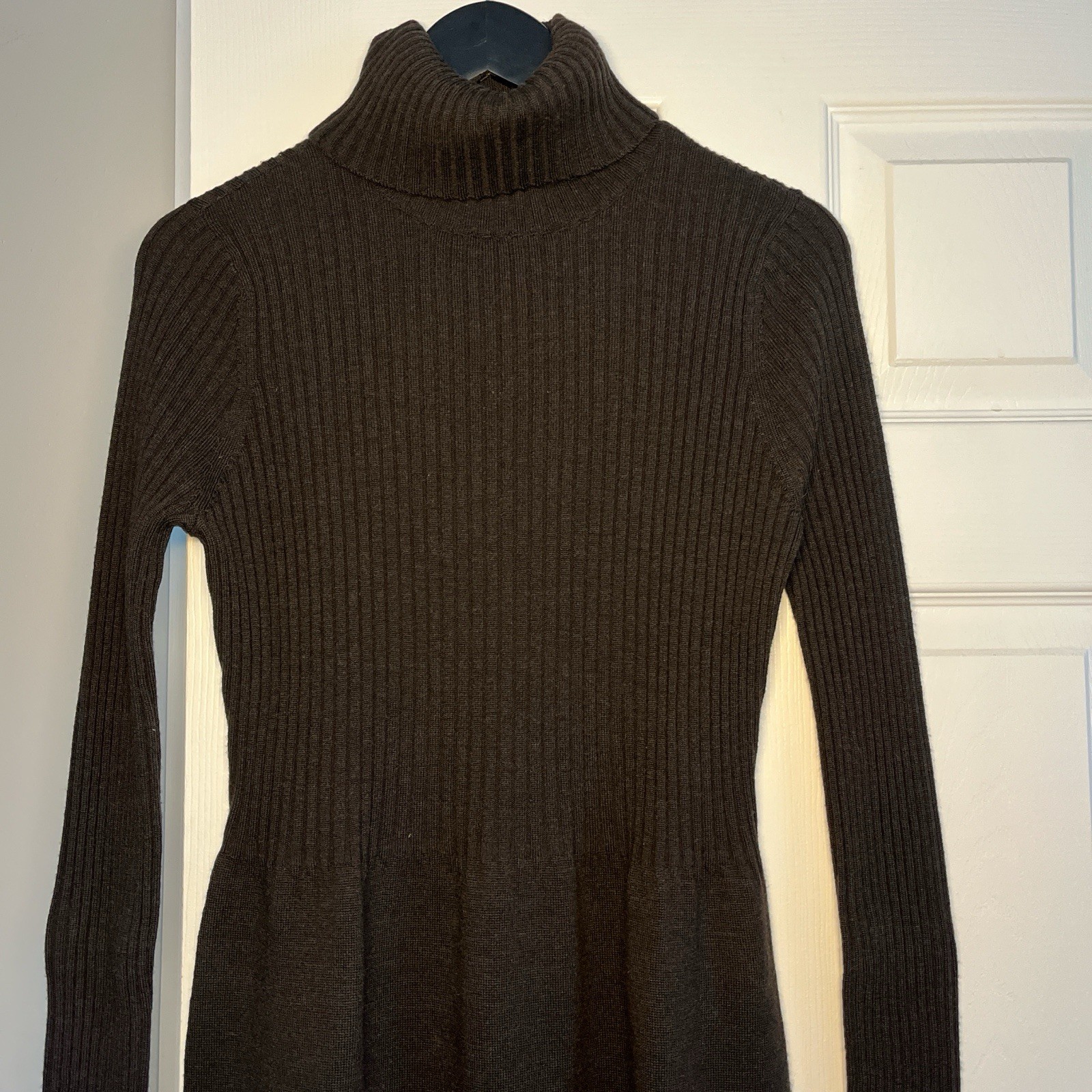 Talbots 100% Merino Wool Brown Turtle Neck Sweater Dress Size Medium Long Sleeve