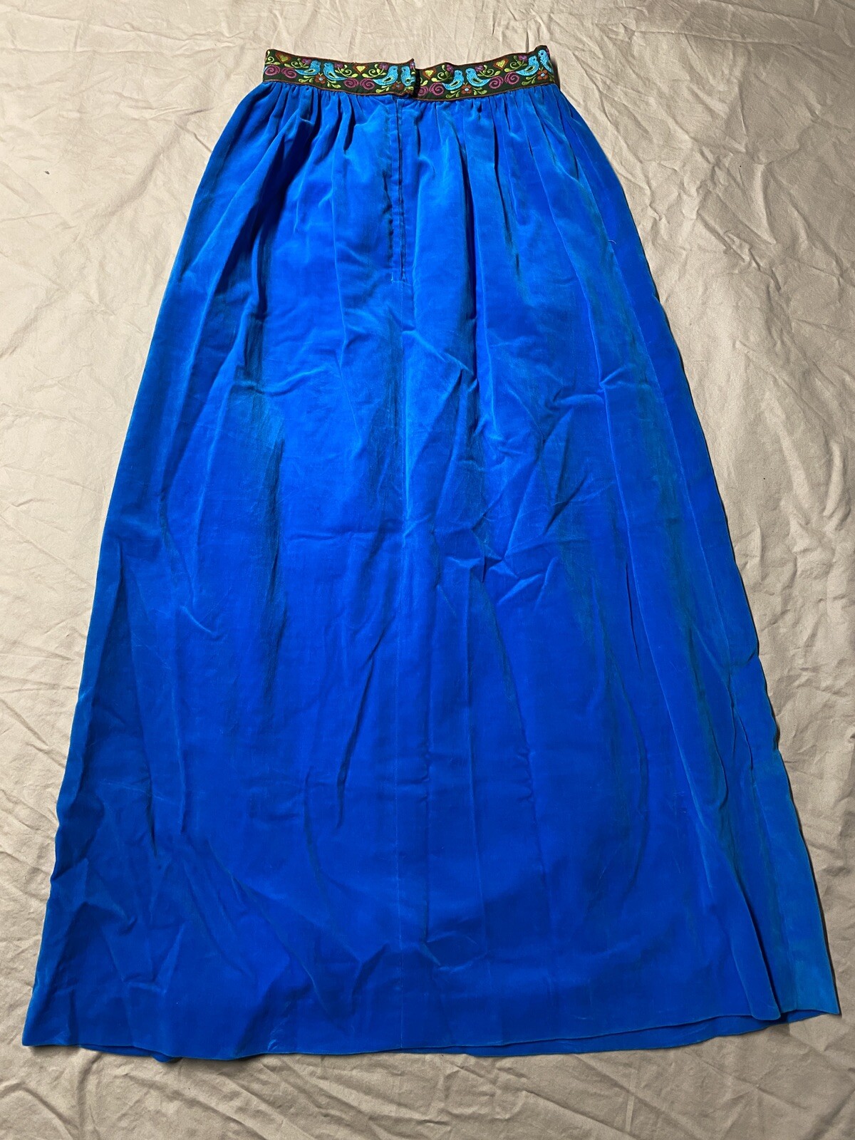 Vg 70s Velour BRIGHT Blue Plate SKIRT Boho FESTIVAL Ethnic Love Birds 26” Waist