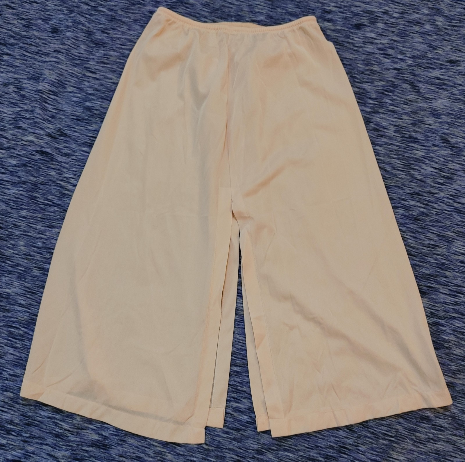 Vintage Formfit Rogers Half Slip Nylon Cream White Double Slit sz 6-8 Pet USA