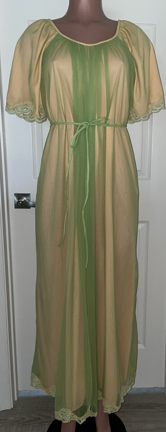 JENELLE OF CALIFORNIA DOUBLE NYLON CHIFFON LINGERIE GOWN Small