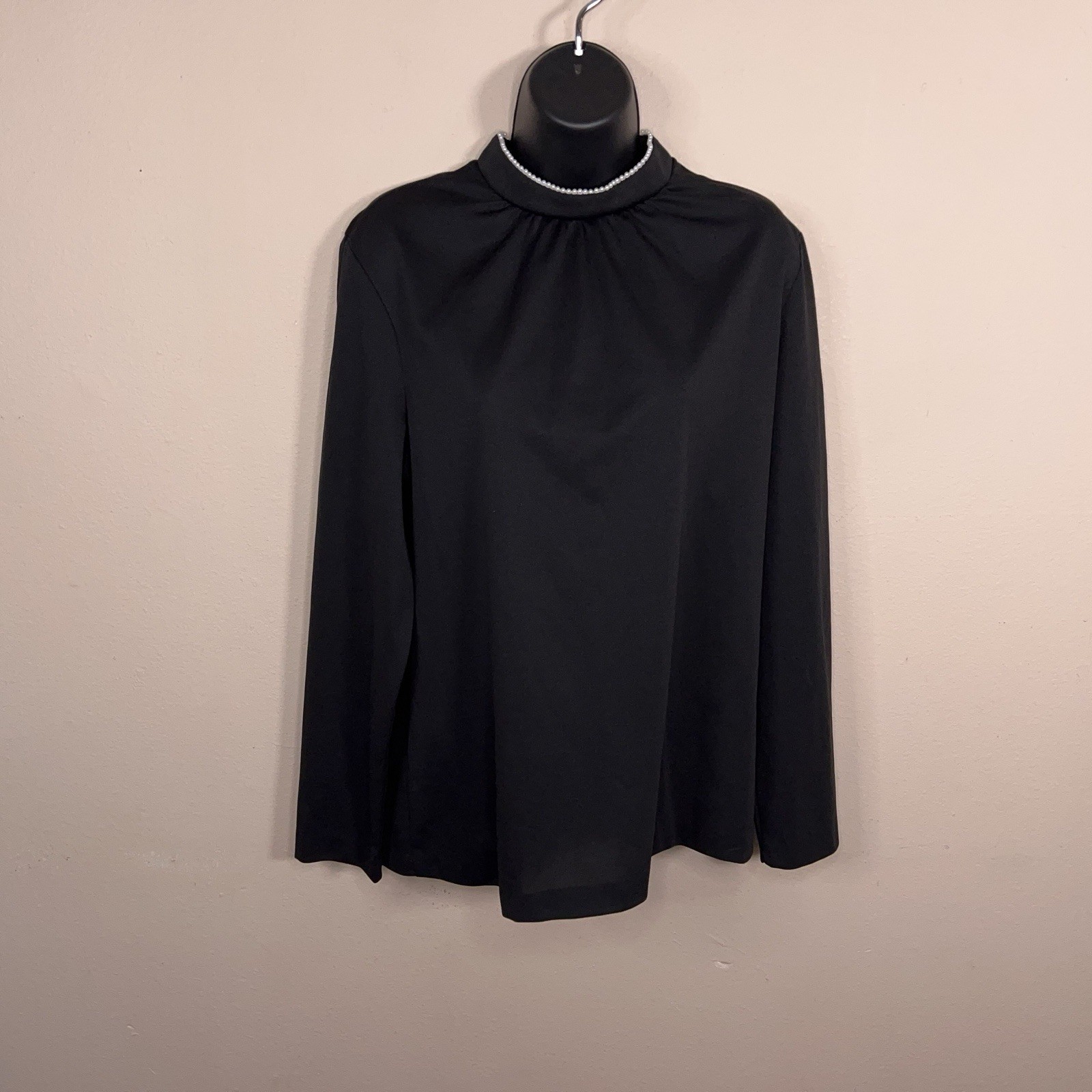 Vintage Ko Ko Knit Black Mock Neck Blouse Long Sleeve High Collar Pearl Accent