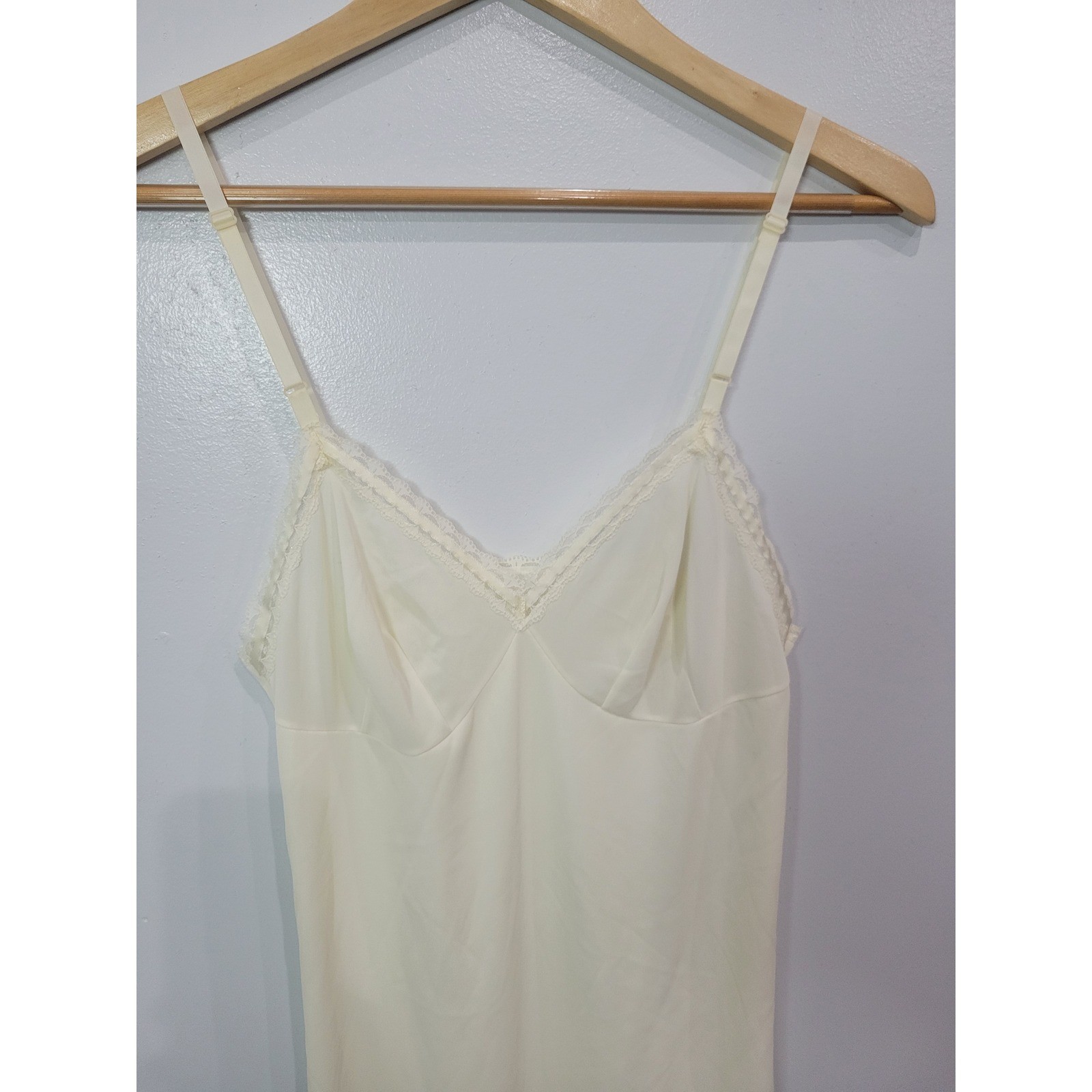 Lorraine Vintage Ivory Nylon Lace Trim Full Slip Midi Dress Tall 32 Adjustable