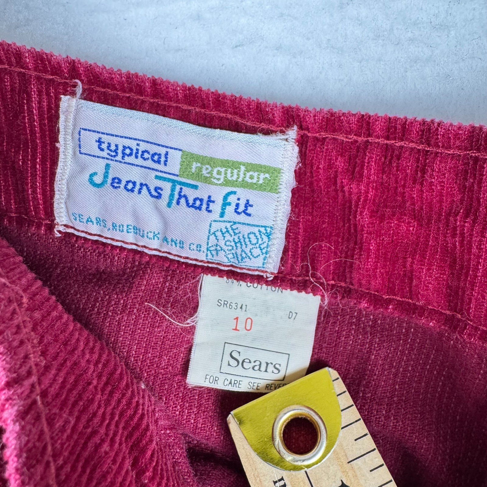 VTG 70s Sears Roebuck Jeans That Fit Women’s 10 26×30 Red Corduroy Talon 42 USA