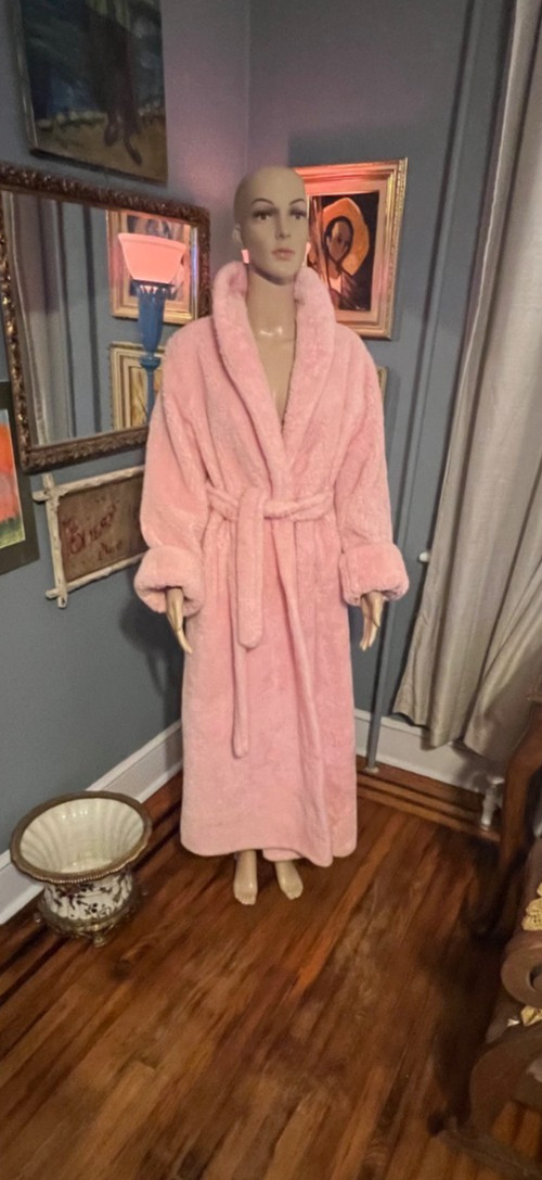 Vintage A Borg Fabric PINK Long Fluffy Furry Plush Robe Medium Made in USA