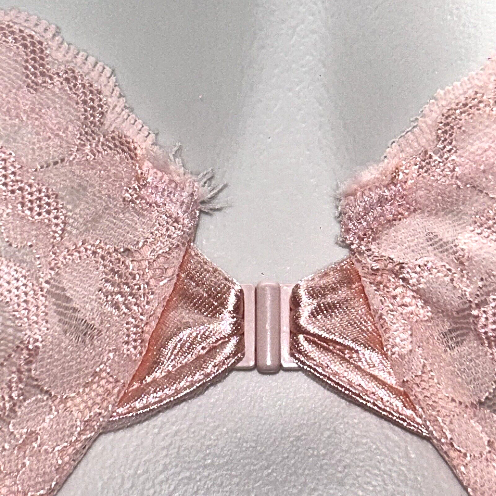 VTG Vintage Victoria’s Secret Gold Label NWOT Bra Pink Satin Lace size 36B