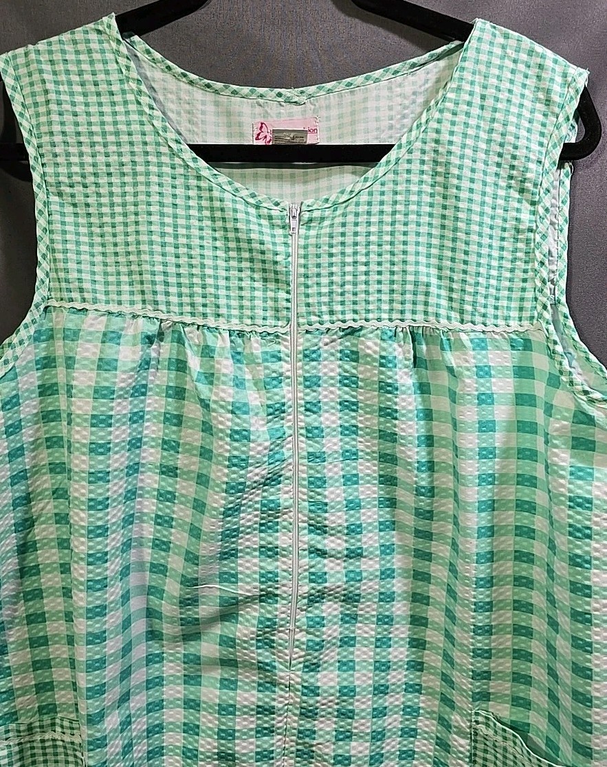 Sexy Retro Housecoat Housedress 1/2 Zip With Pockets Green Gingham 2X
