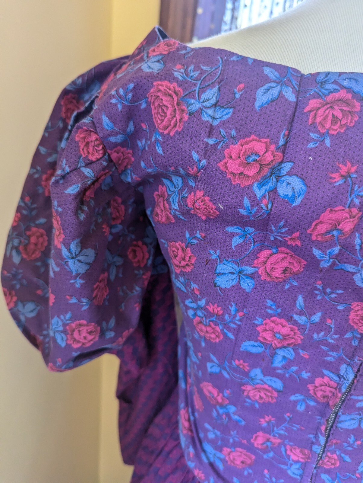 Vintage 70’s 80’s Purple Pink Puff Juliet Sleeves Floral Mini Dress Size Small