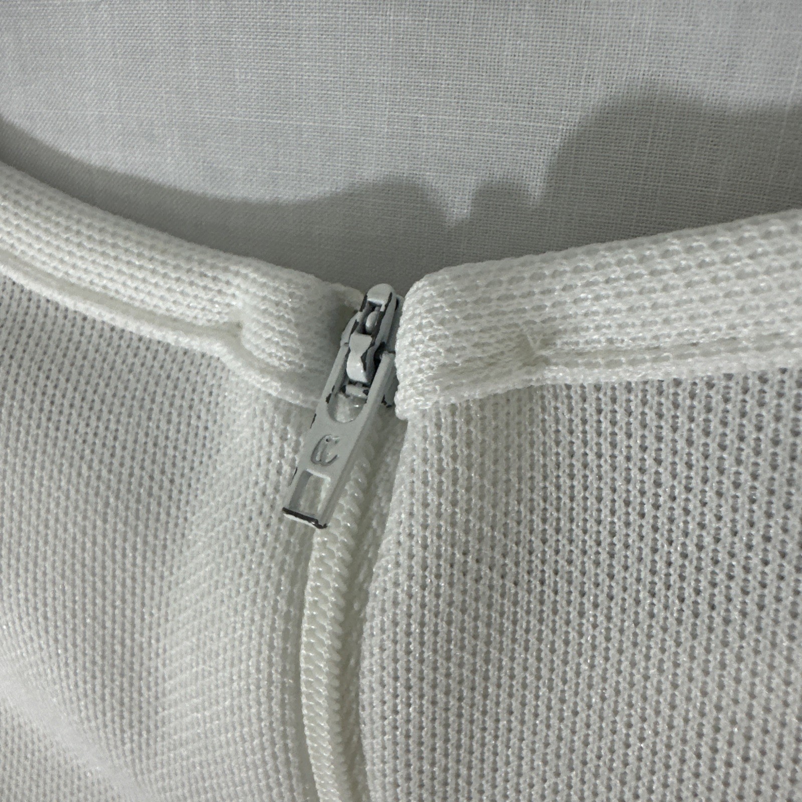 Vtg 70’s Mod Women’s Sport Top *XL/1X 14W/16W Chest White Sleeveless Back Zipper