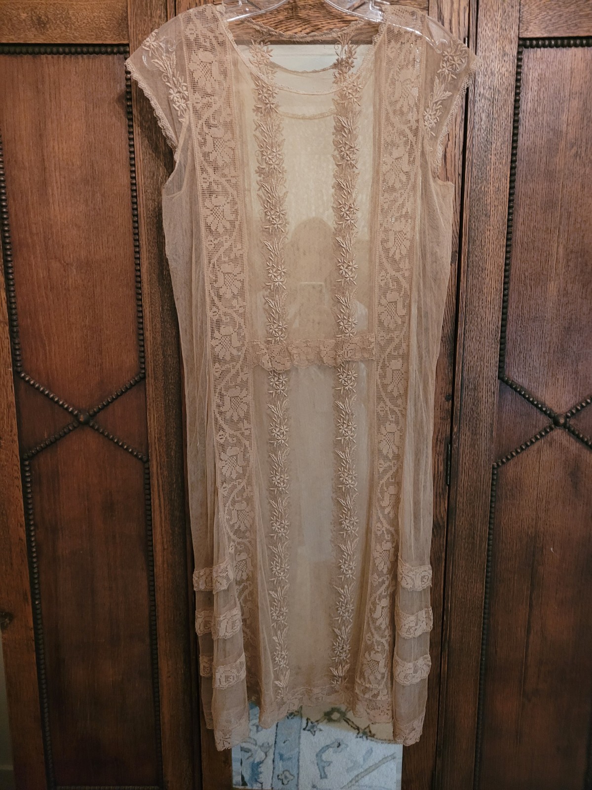ANTIQUE 1920’S BEIGE EMBROIDERED NET LACE DRESS 38 INCH BUST