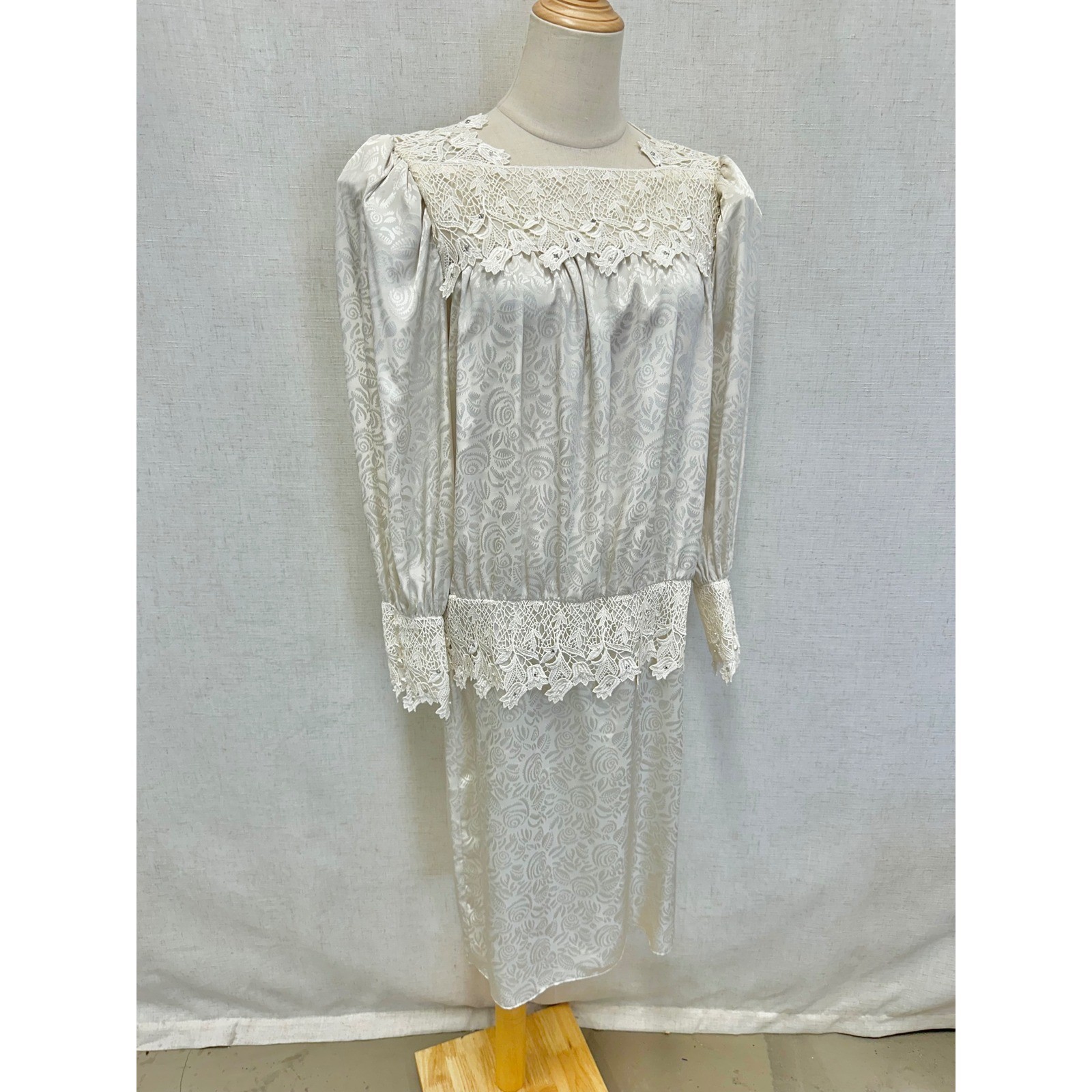 Cachet Bari Protas Floral Damask Lace Drop Waist Dress Womens 12 Cream Ivory 80s