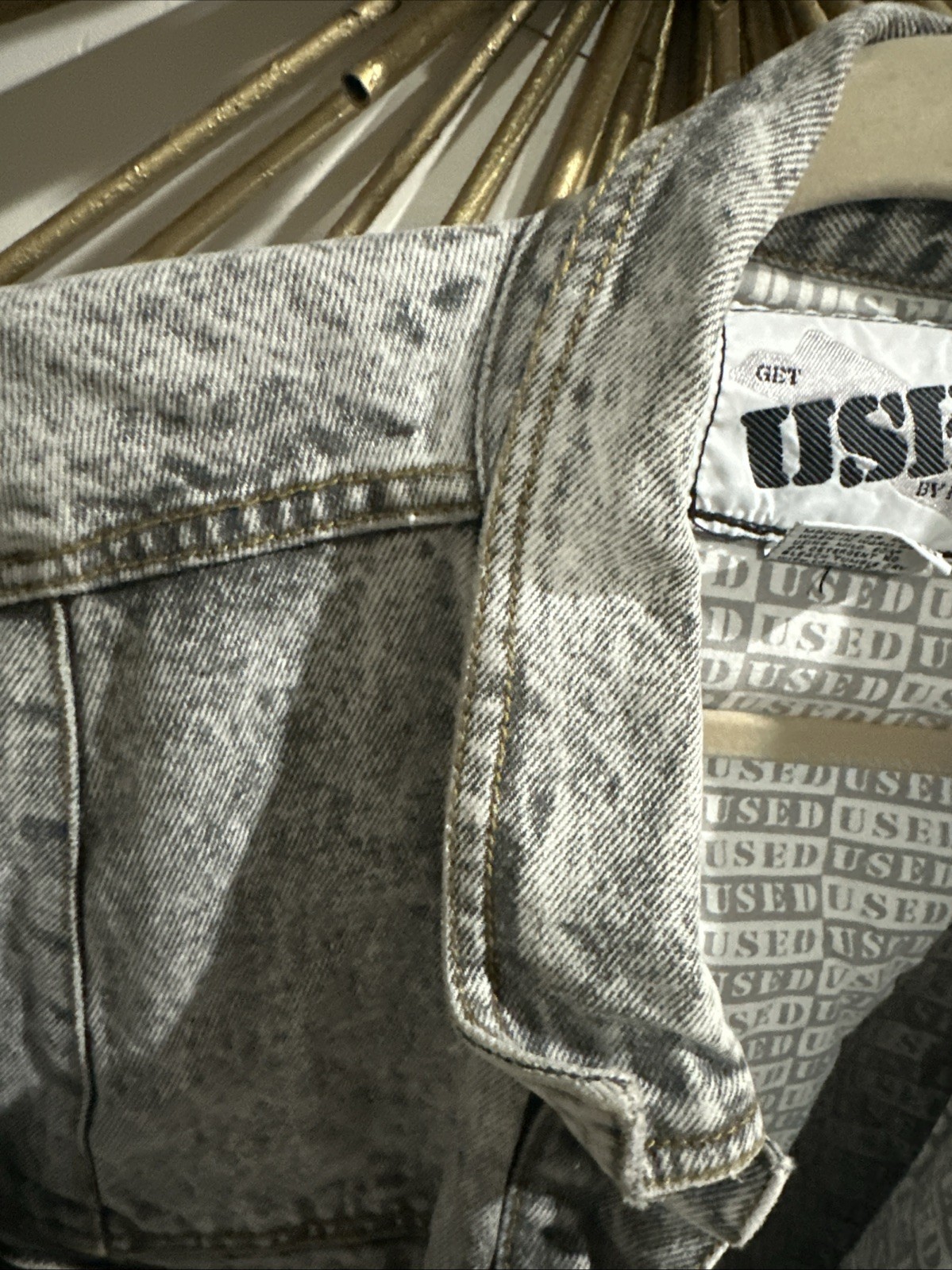 Vintage 80s Get Used By Ellie White Acid Washed Denim Jacket Size Medium