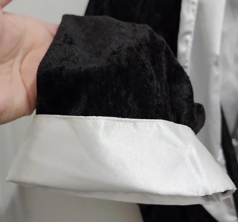 Vintage Audrey Lane Women’s Black Velvet Robe White Satin Trim Belted Sz Medium