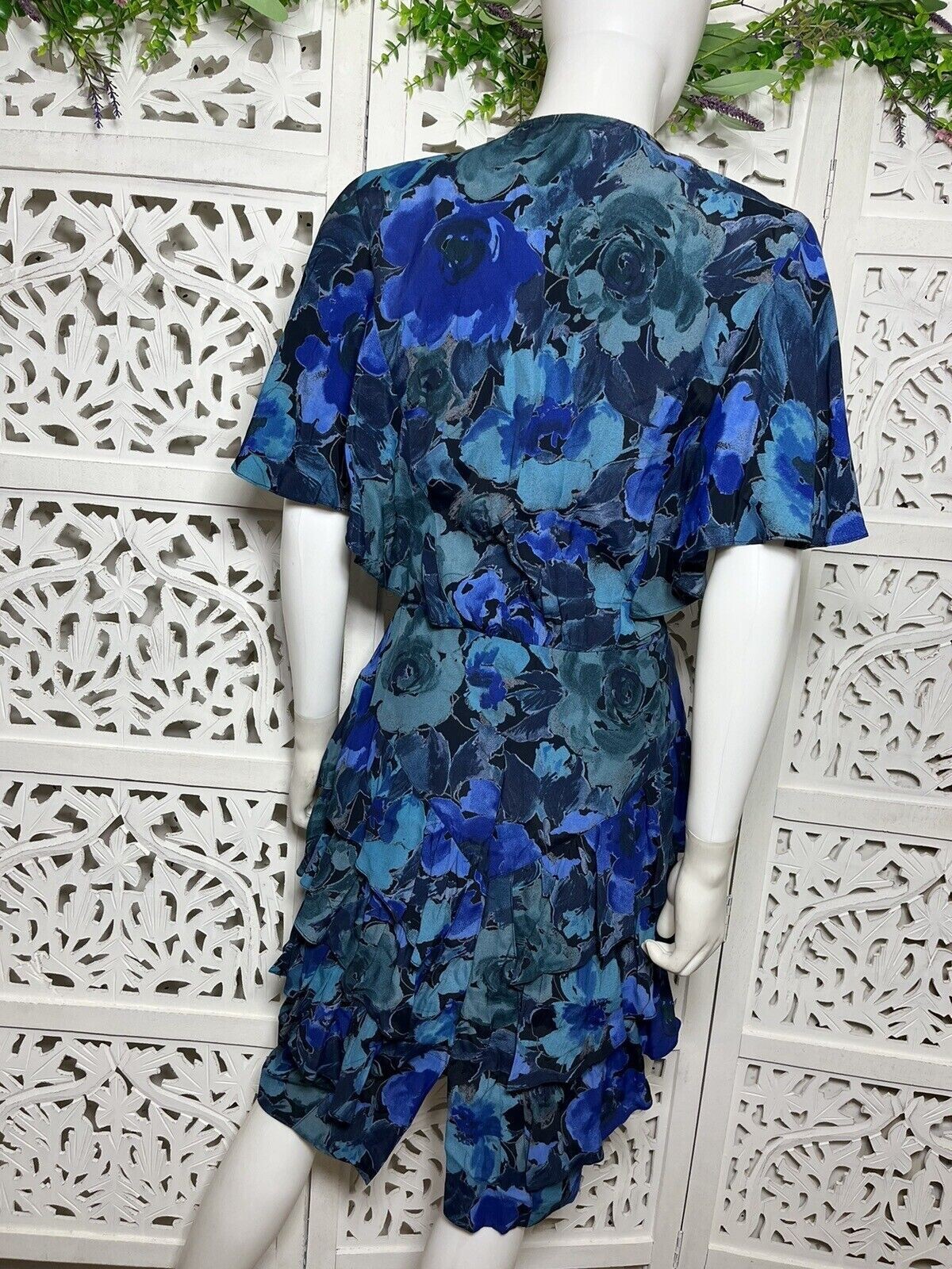 Vintage Barbara Barbara Women’s Floral Blue Ruffle Secretary Dress Size 8