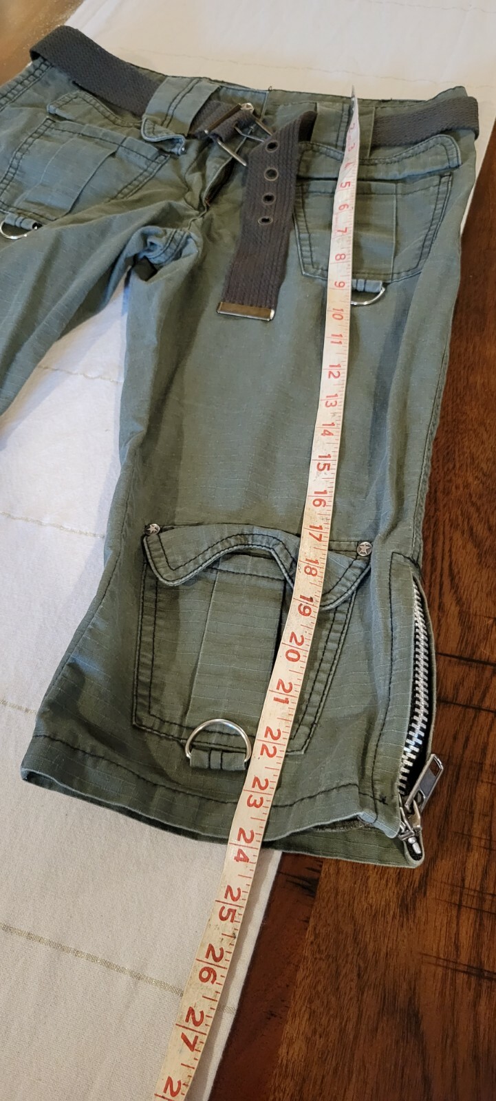 90s Vintage SERIOUS Capri Cargo Pants
