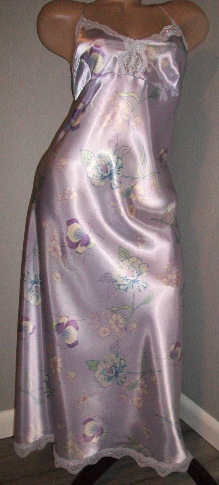 Vtg Purple Lilac Floral Long Shiny Satin Nightgown M