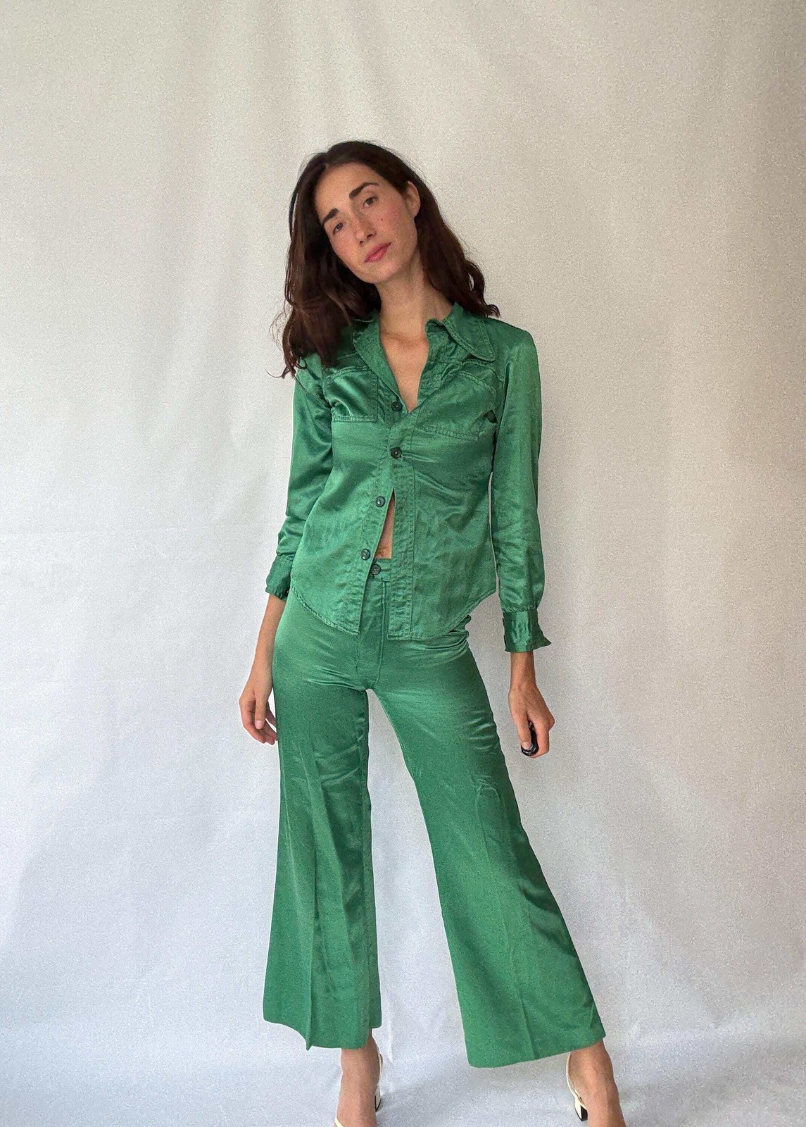 Hand tailored green blouse and pant set, fitted blouse retro 70s, US S, casual c