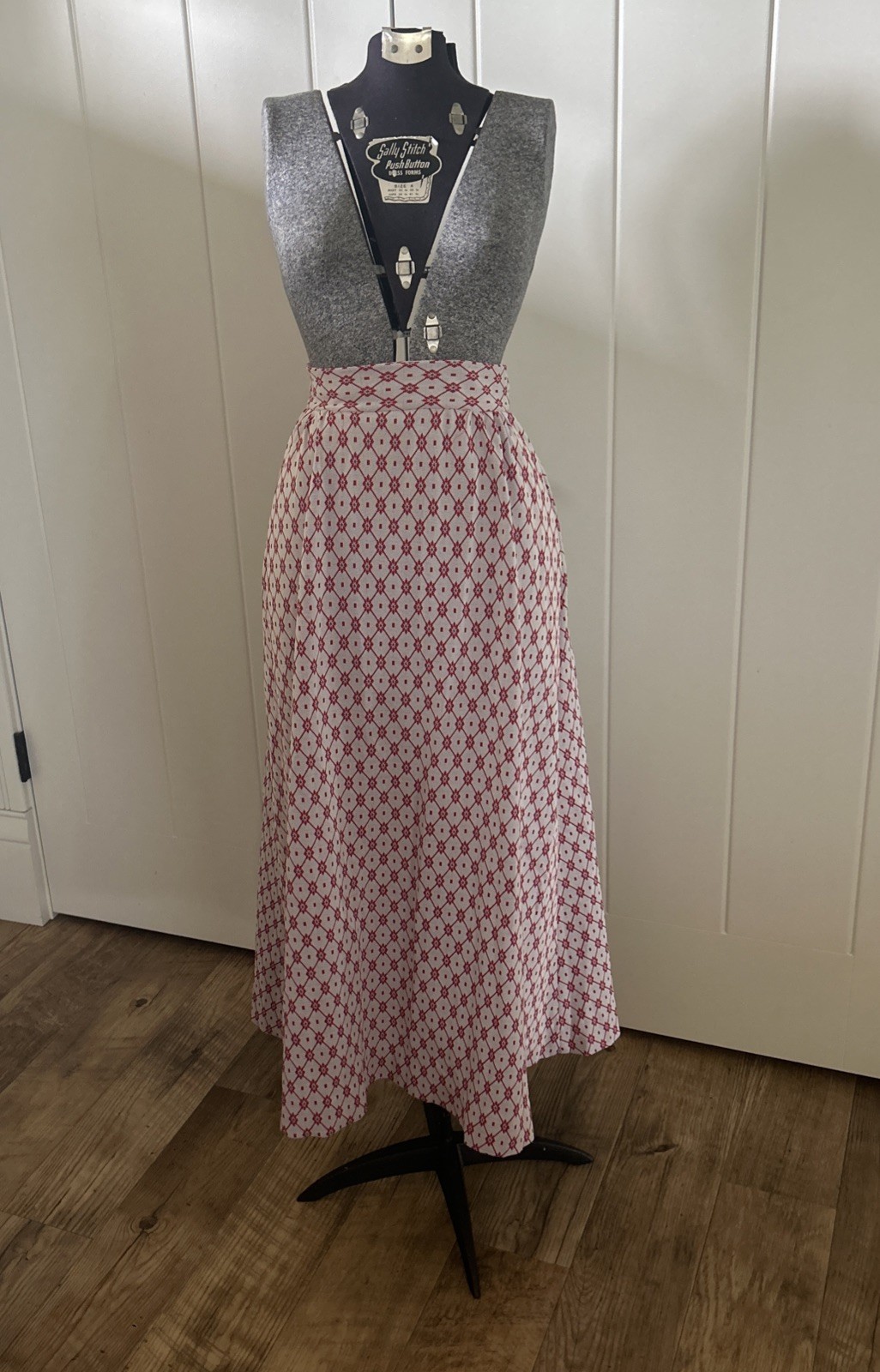 Vintage 1970’s Handmade Polyester Ankle Length Skirt Size S