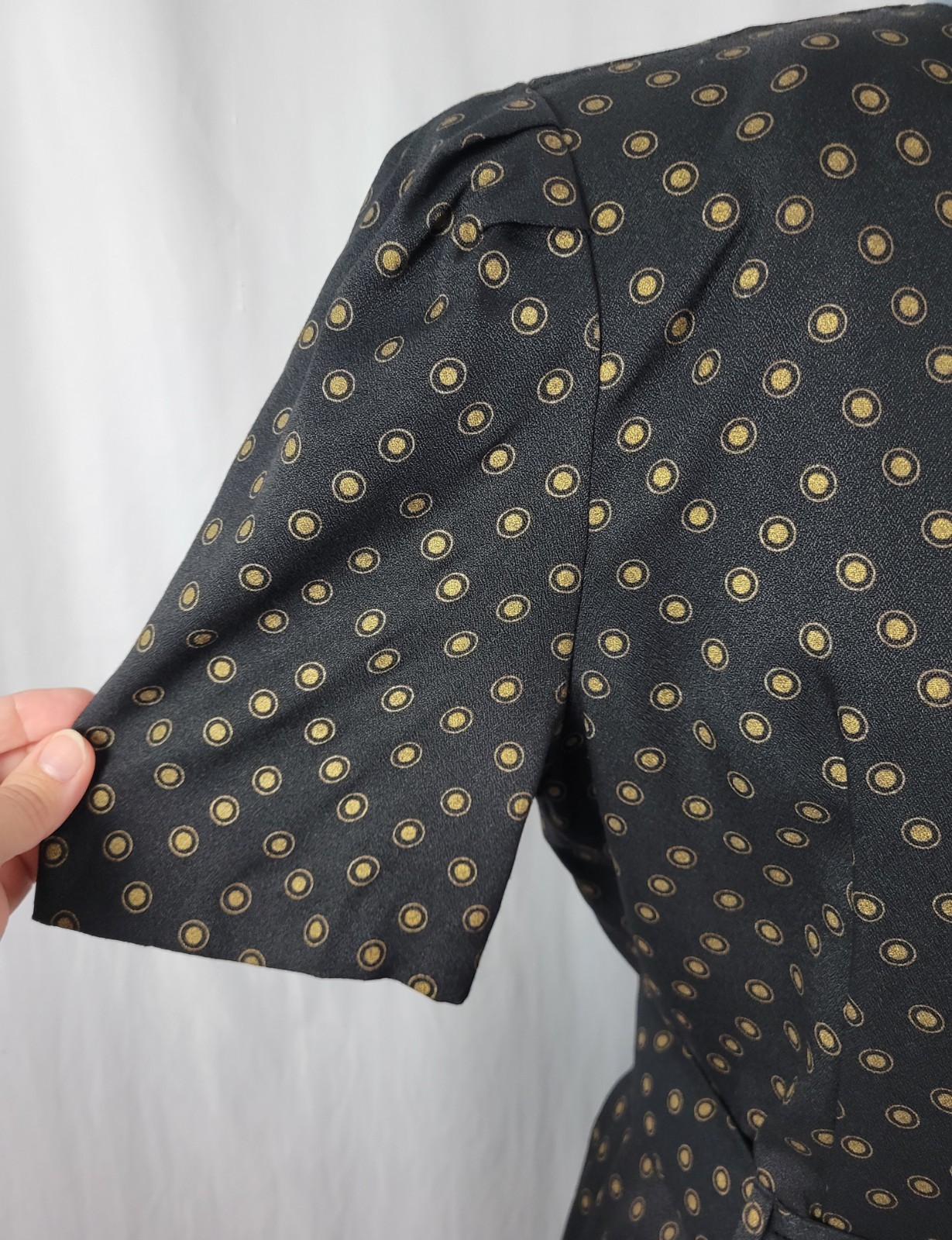 Vtg Whirlaway Frocks Black Sheath Dress w Gold Pattern, Belt & Dickey Size 14